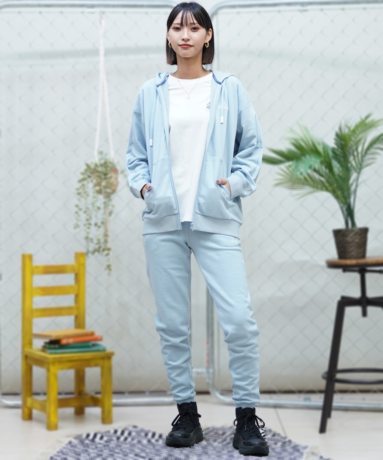 adidas アディダス レディース パーカー ジップアップ バック adidas アディダス レディース パーカー ジップアップ バック
