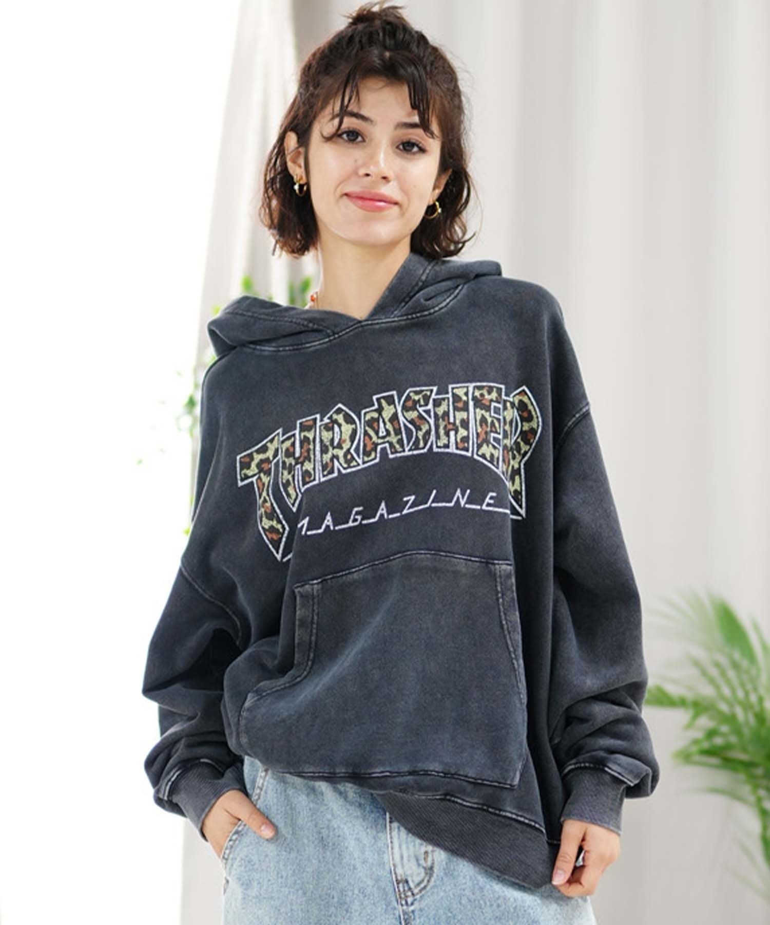 【ムラサキスポーツ限定】THRASHER スラッシャー レディース プルオーバー パーカー ドロップショルダー THML-24ASHDT01(BLK2-M)