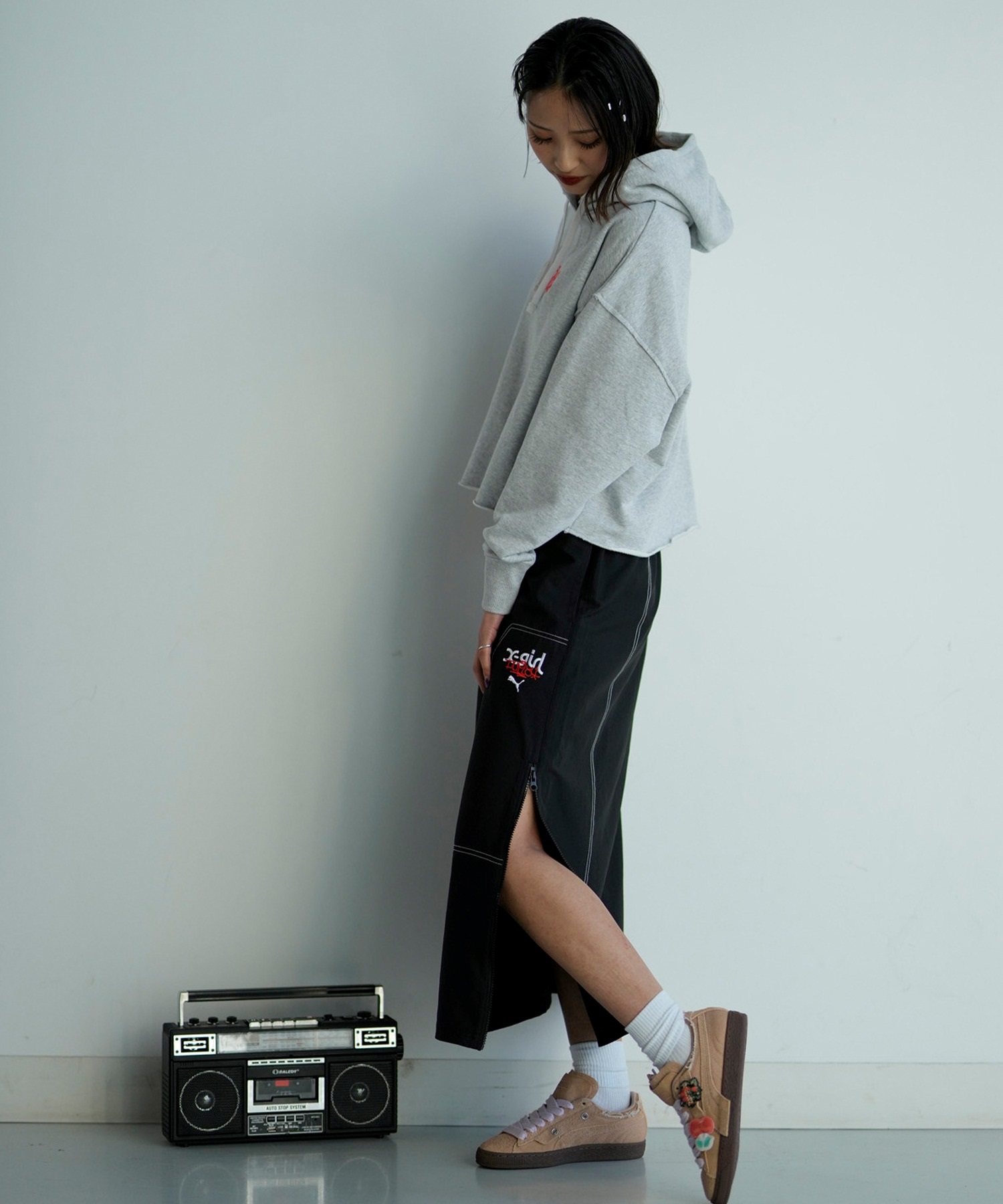 PUMA プーマ × X-GIRL エックスガール コラボ ウィメンズ グラフィック フーディ プルオーバー パーカー レディース 624708(04-S)