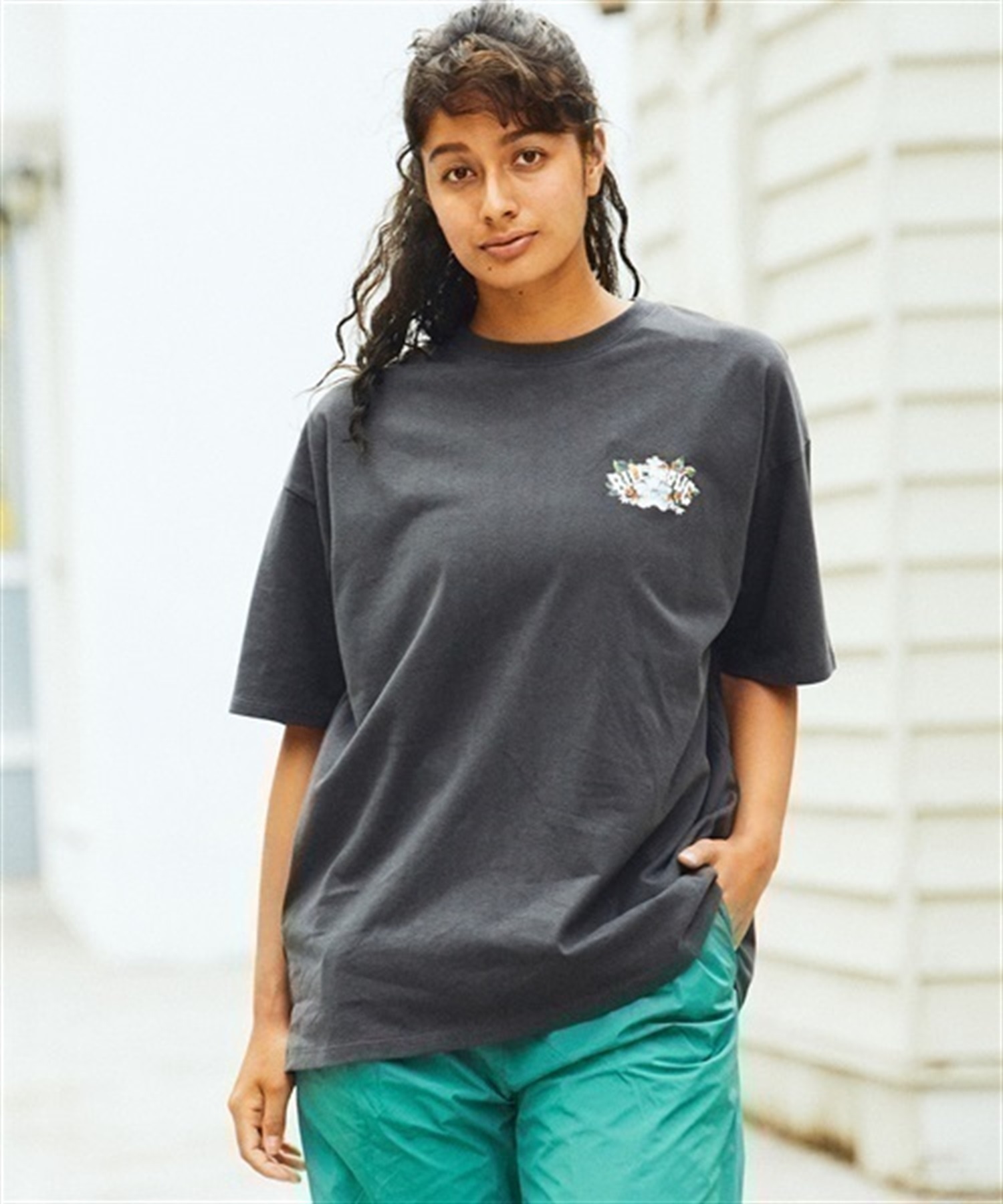 ムラサキスポーツ×BILLABONG/ビラボン×KAMEA HADAR/カメア・ハーダー ユニフォームプロジェクト BD013-245 半袖Tシャツ レディース(SCS-M)