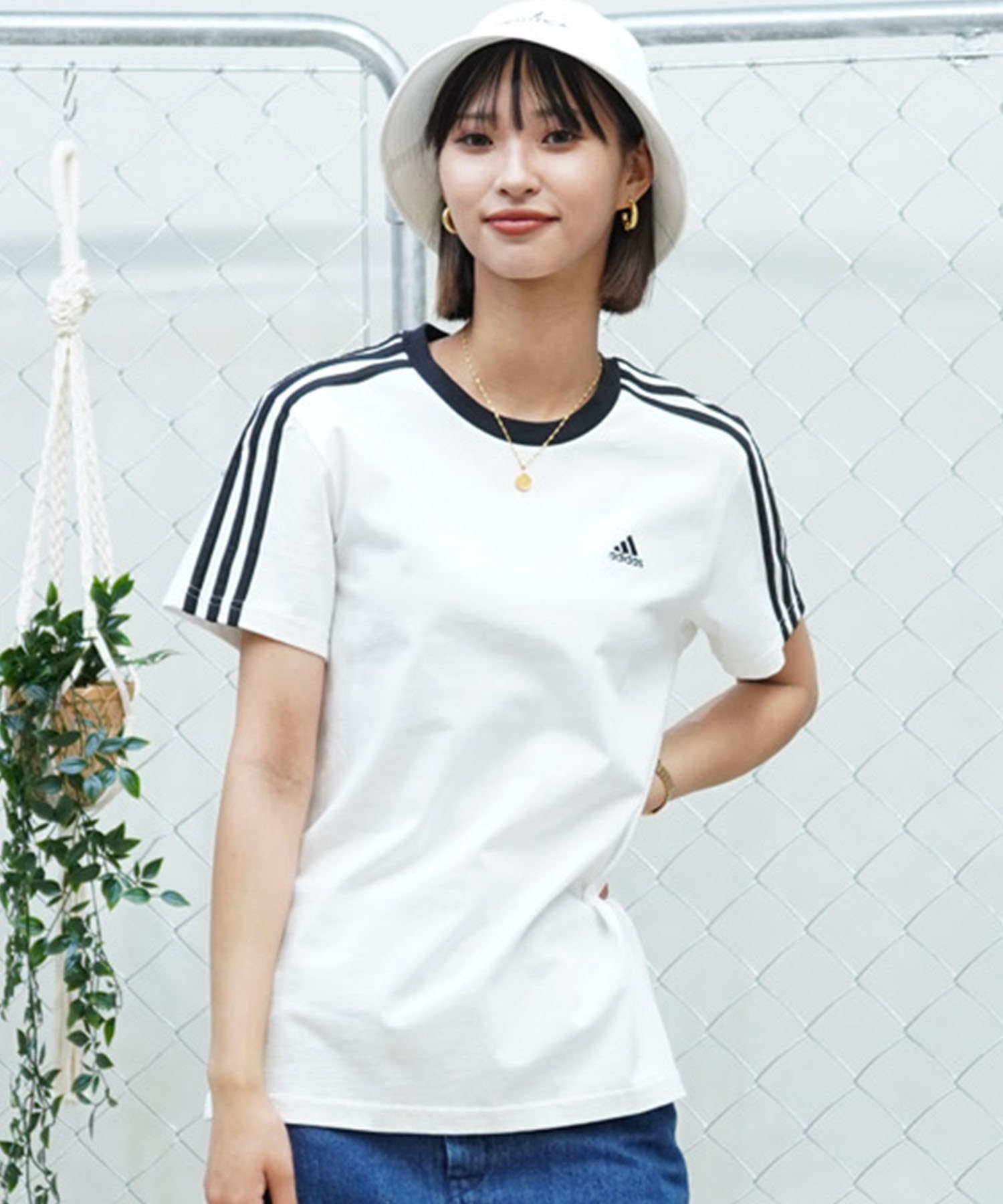 adidas アディダス レディース 半袖 Tシャツ ユーティリティ ワンポイント ロゴ IXV18(WT/BK-M)