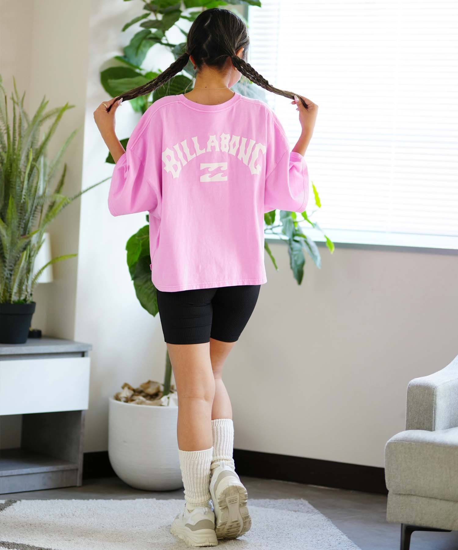BILLABONG ビラボン ARCH LOGO WIDE LOOSE CROPED TEE BILLABONG ビラボン ARCH LOGO WIDE LOOSE CROPED TEE
