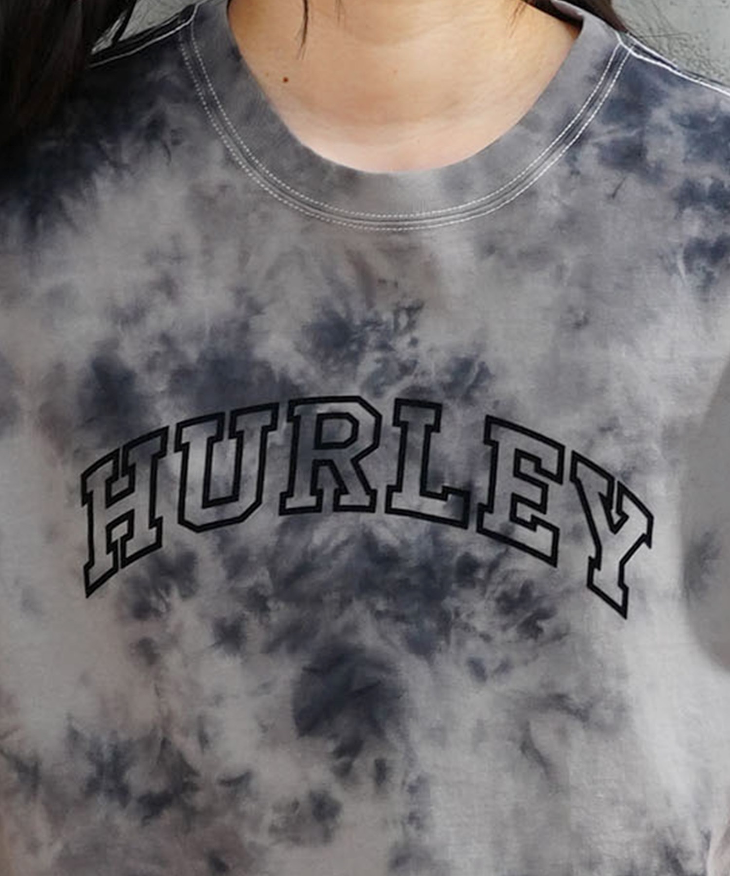 Hurley ハーレー レディース Tシャツ 半袖 ショート丈 クロップ丈 アーチロゴ プリント ヘビーウェイト WSS2421021(BLKT-M)