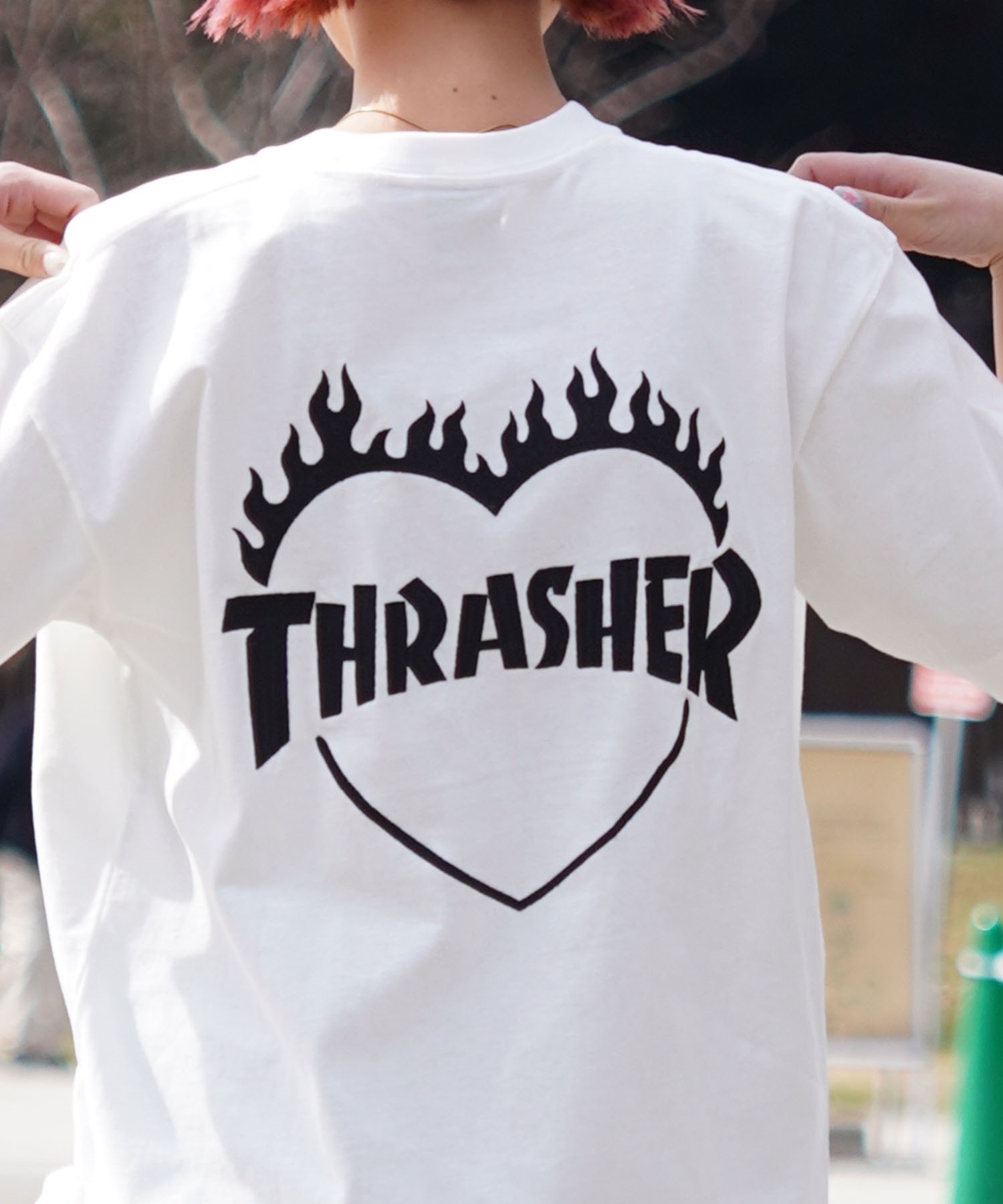 【ムラサキスポーツ限定】THRASHER スラッシャー レディース Tシャツ バーニングハートロゴ ボックスシルエット THML-24SPZOZO01(WHT-M)