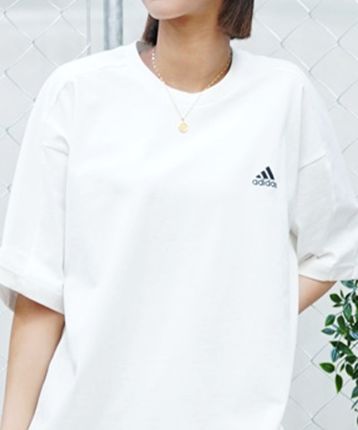 adidas アディダス レディース 半袖 Tシャツ ワンポイントロゴ オーバーサイズ JSY30(WTBK-M)