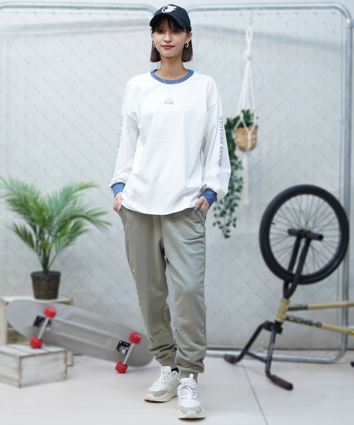 adidas アディダス レディース 長袖 Tシャツ ロンT オーバー