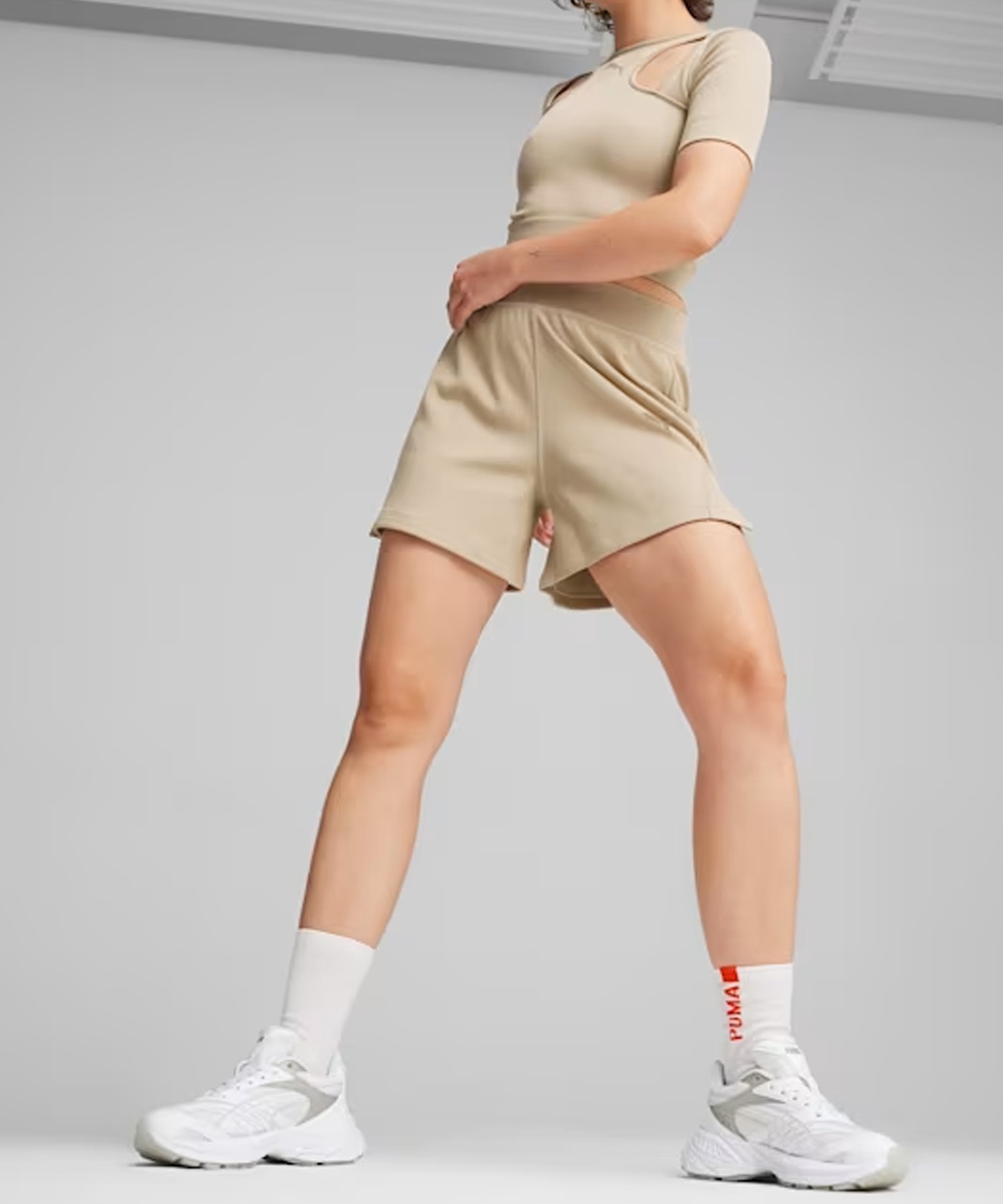 【関税込み】Magda Butrym ベージュ フレア ショートパンツ フレアショートパンツ – WEGO ONLINE STORE