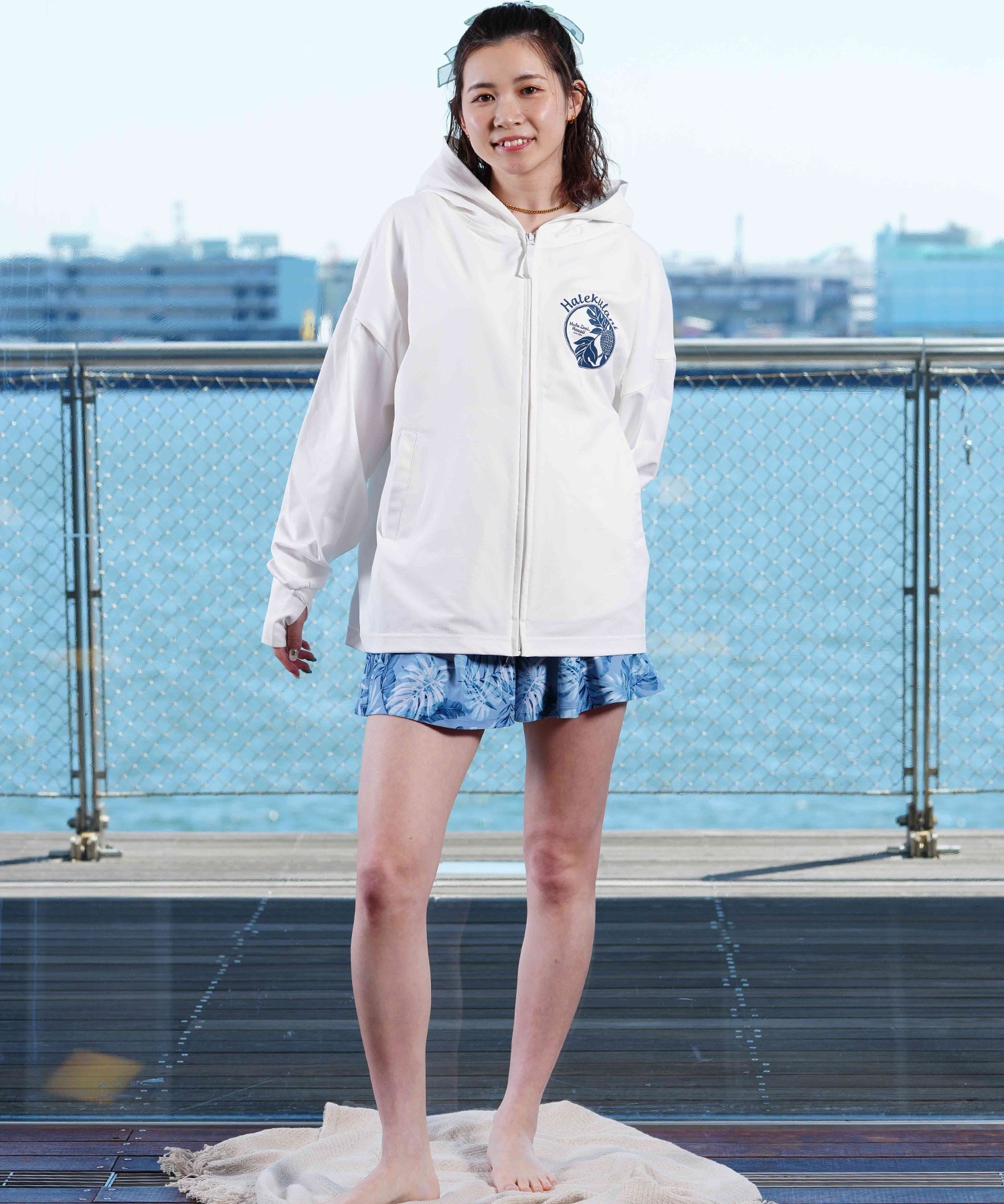 ライラニ HULALANI フララニ レディース ラッシュガード パーカー 長袖 ジップ