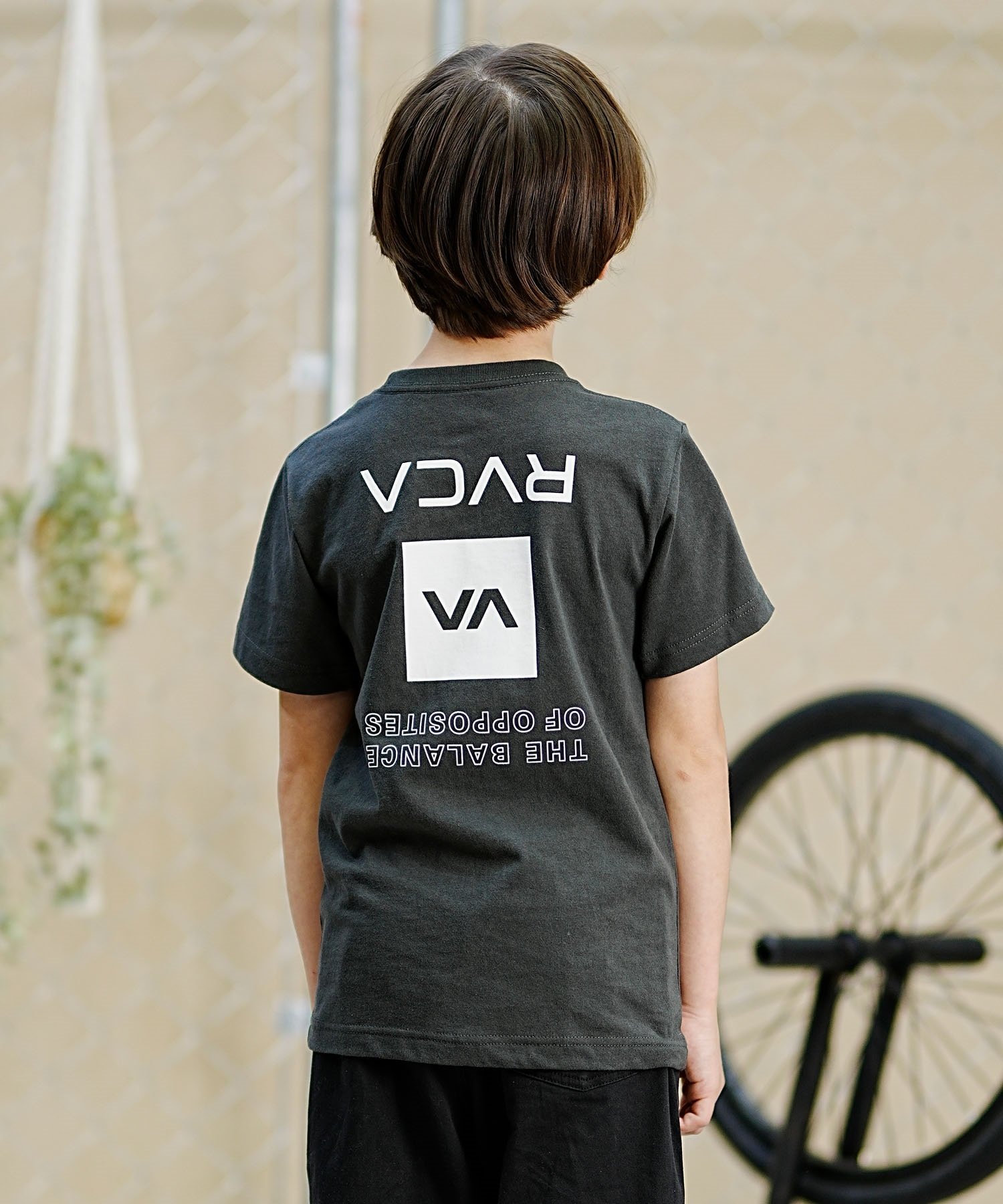 【クーポン対象】RVCA ルーカ キッズ 半袖Tシャツ 人気デザイン BE045-234(PTK-130cm)