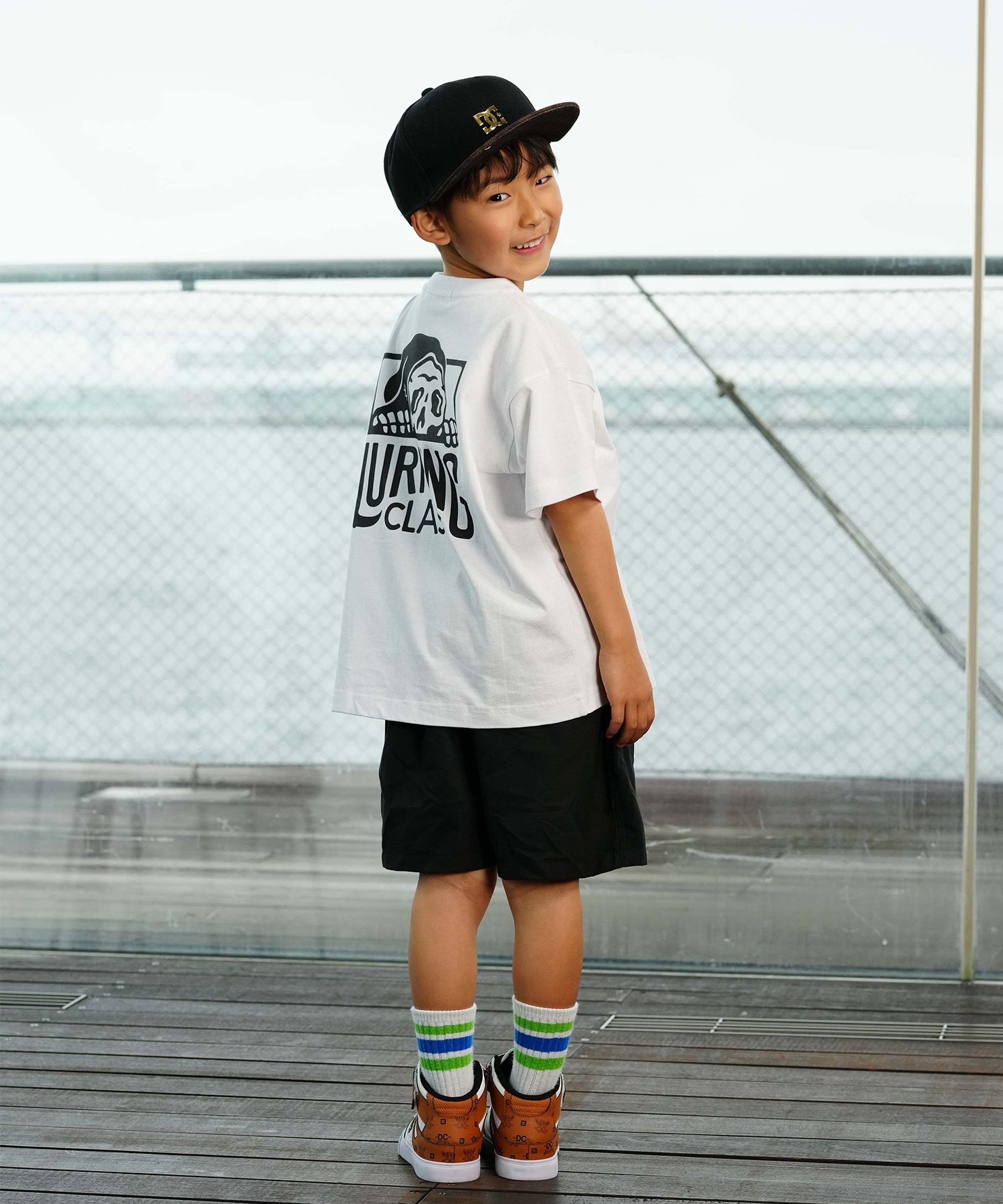 【ムラサキスポーツ限定】 LURKING CLASS ラーキングクラス BASIC LOGO TEE キッズ 半袖 Tシャツ ST24STM01K(WHITE-130cm)