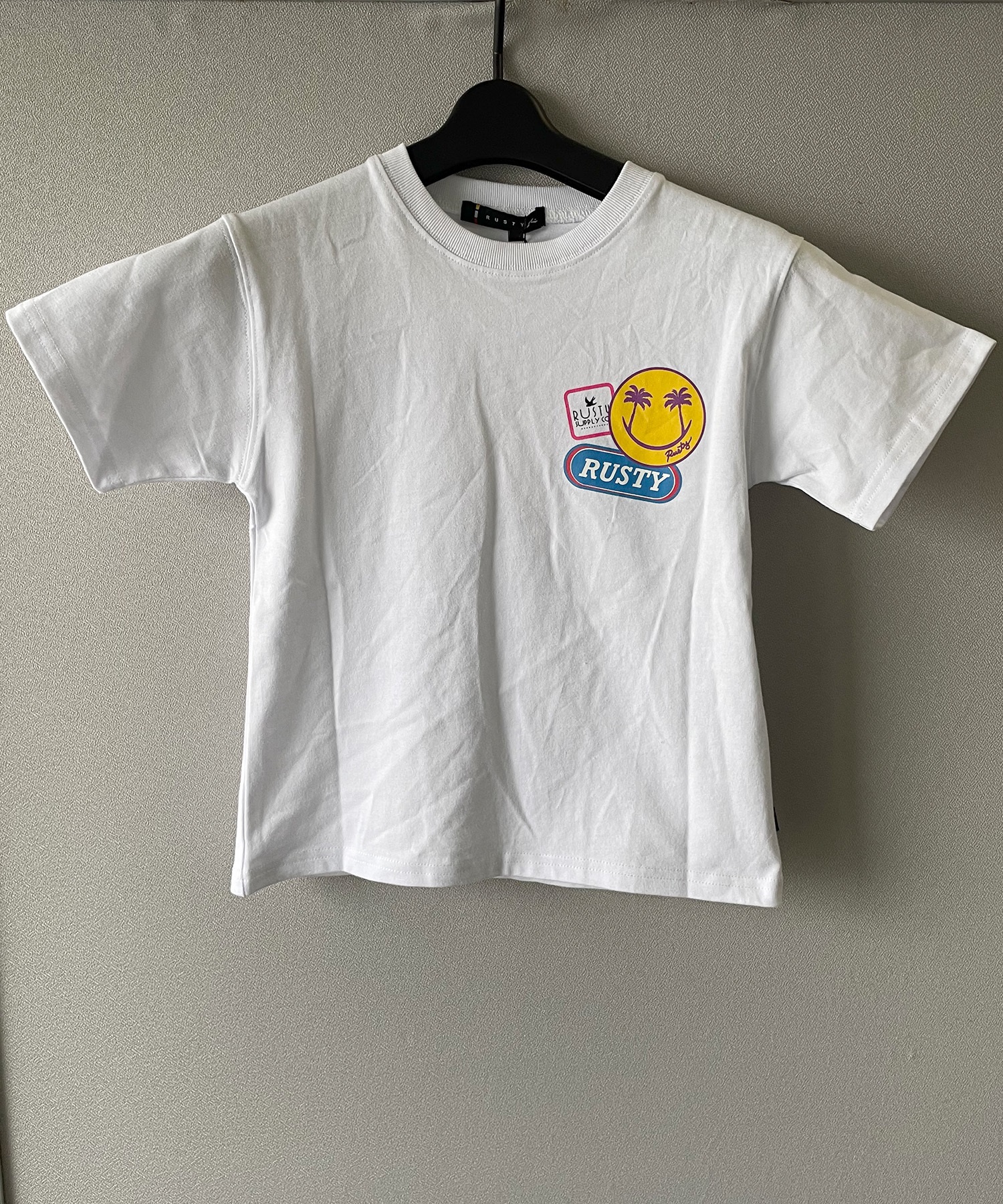 RUSTY ラスティー キッズ Tシャツ 半袖 バックプリント ワッペン刺繍