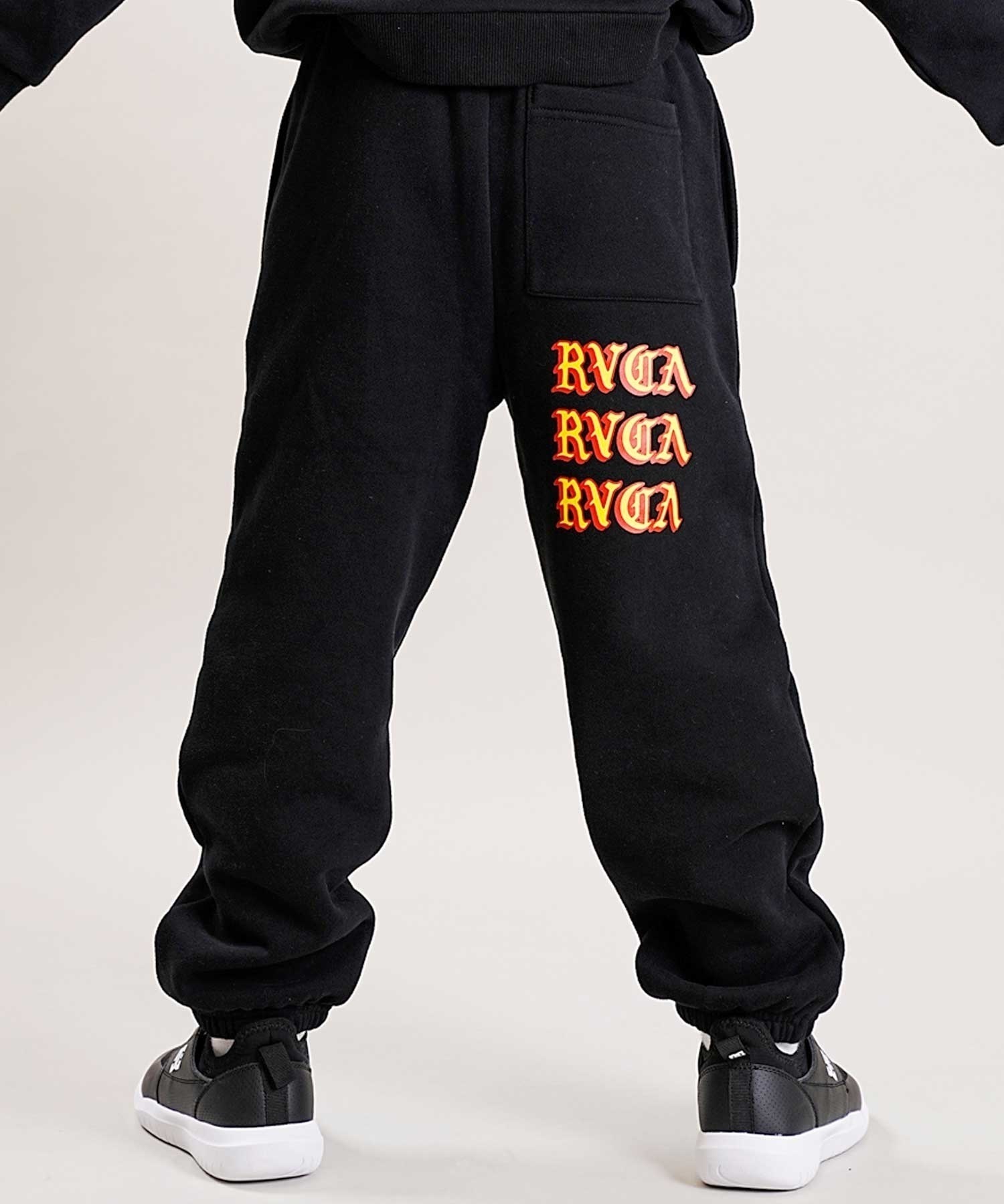 RVCA/ルーカ SCRIPT PANT キッズ ジュニア スウェットボトム ロング パンツ BD046-741(ATH-130cm)