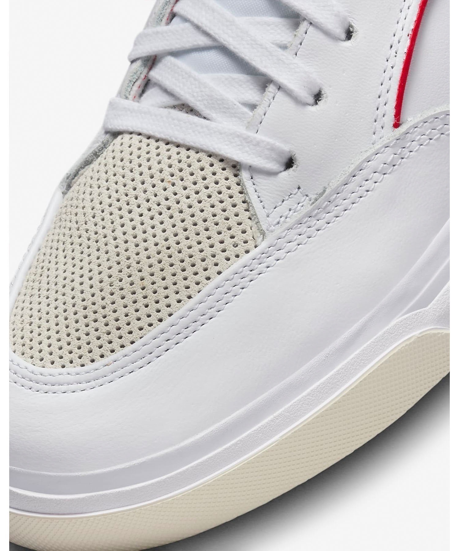 NIKE SB/ ナイキエスビーリアクト LEO PRM メンズ レディース