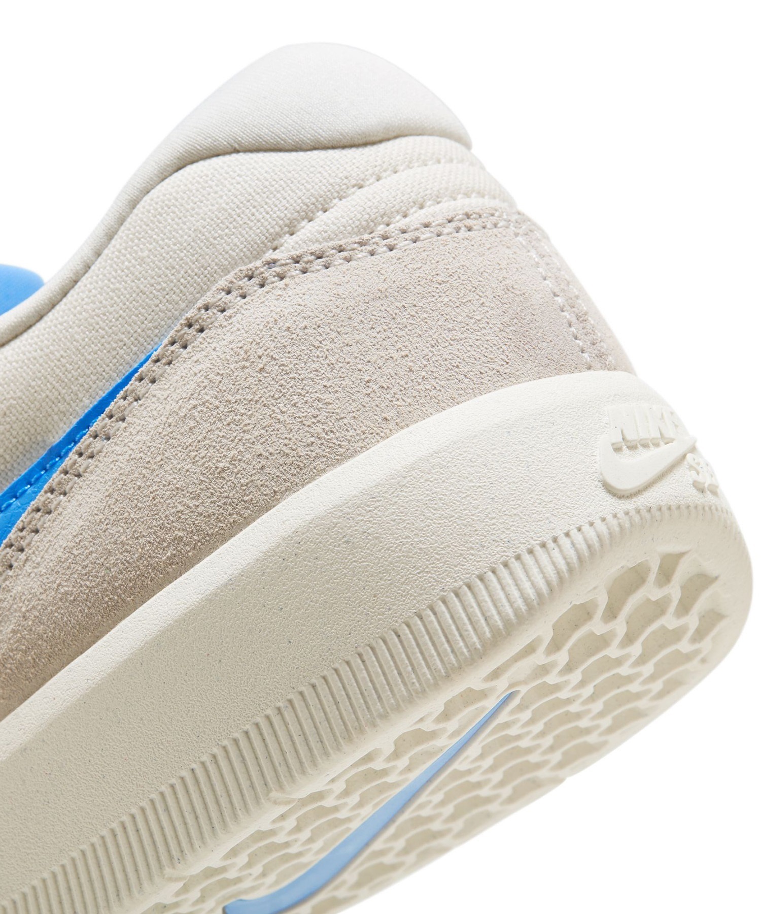 セール】NIKE SB/ナイキエスビー Vネックニット 無地セーター