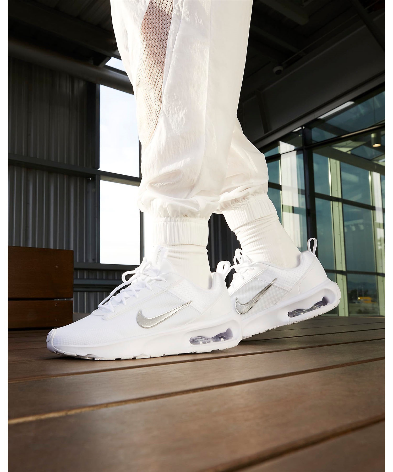 NIKE ナイキ WS エア マックス INTRLK ライト レディース