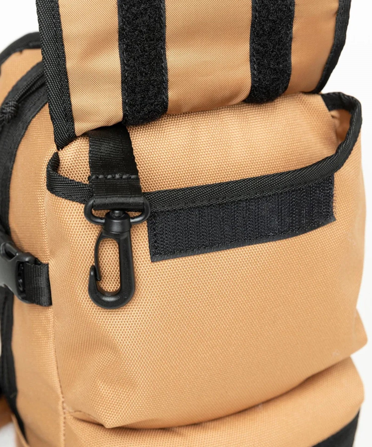 NEW ERA/スリングボディバッグ 12L ライトブロンズ 14108397