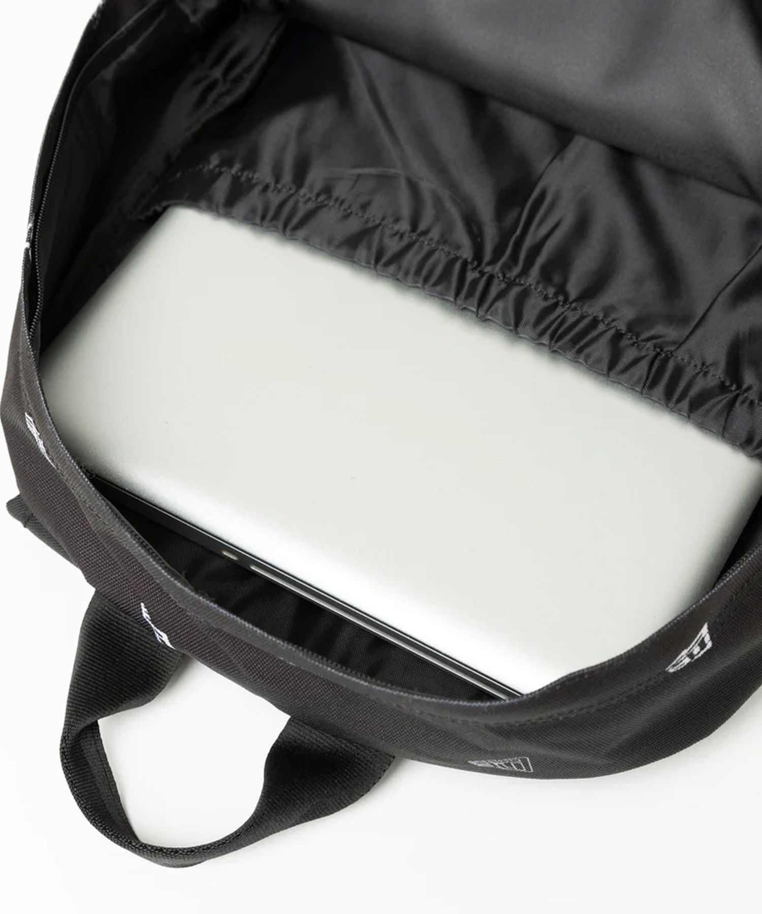 NEW ERA/ニューエラ CAMPAS PACK 35L フラッグ モノグラム