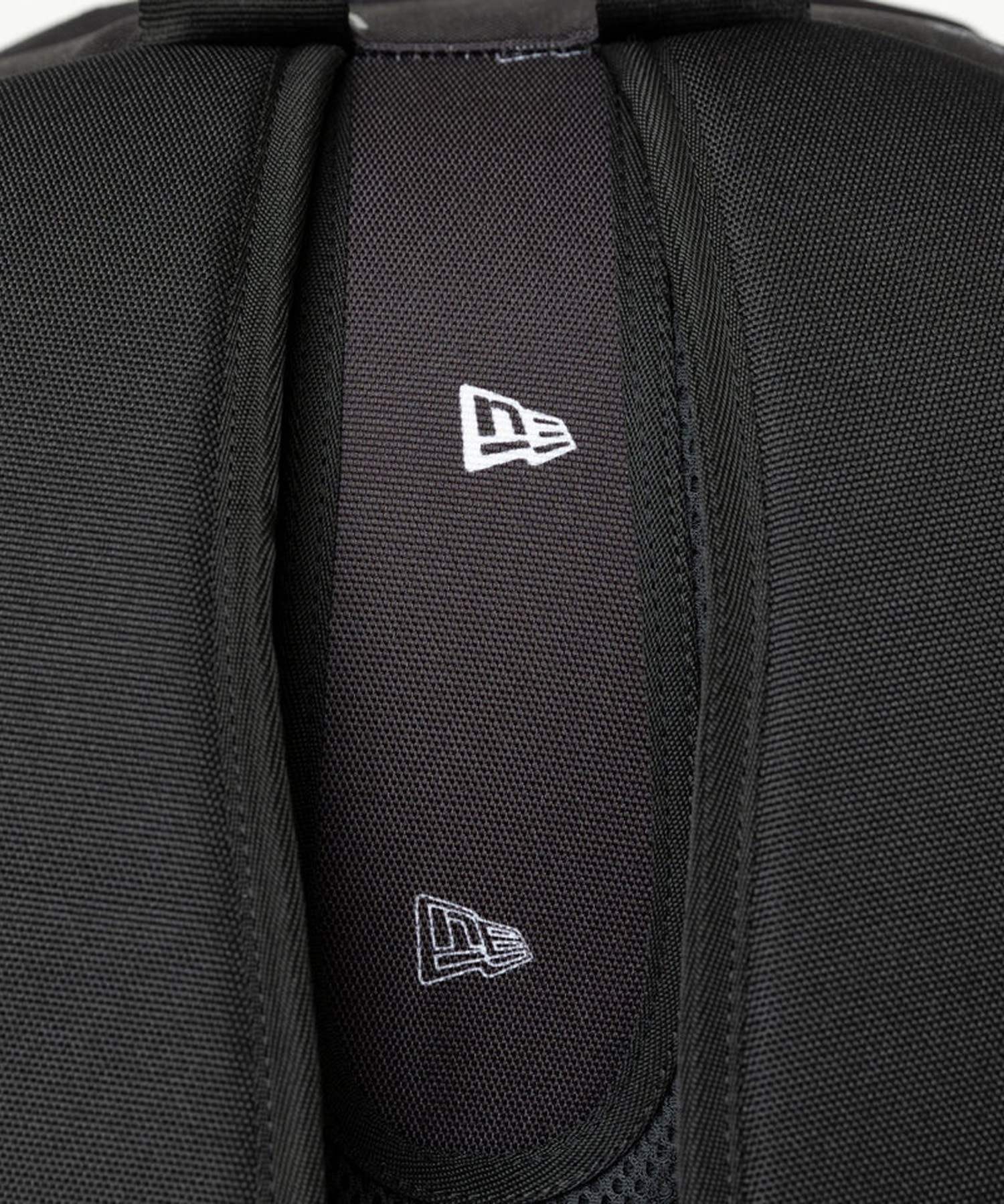 NEW ERA/ニューエラ CAMPAS PACK 35L フラッグ モノグラム