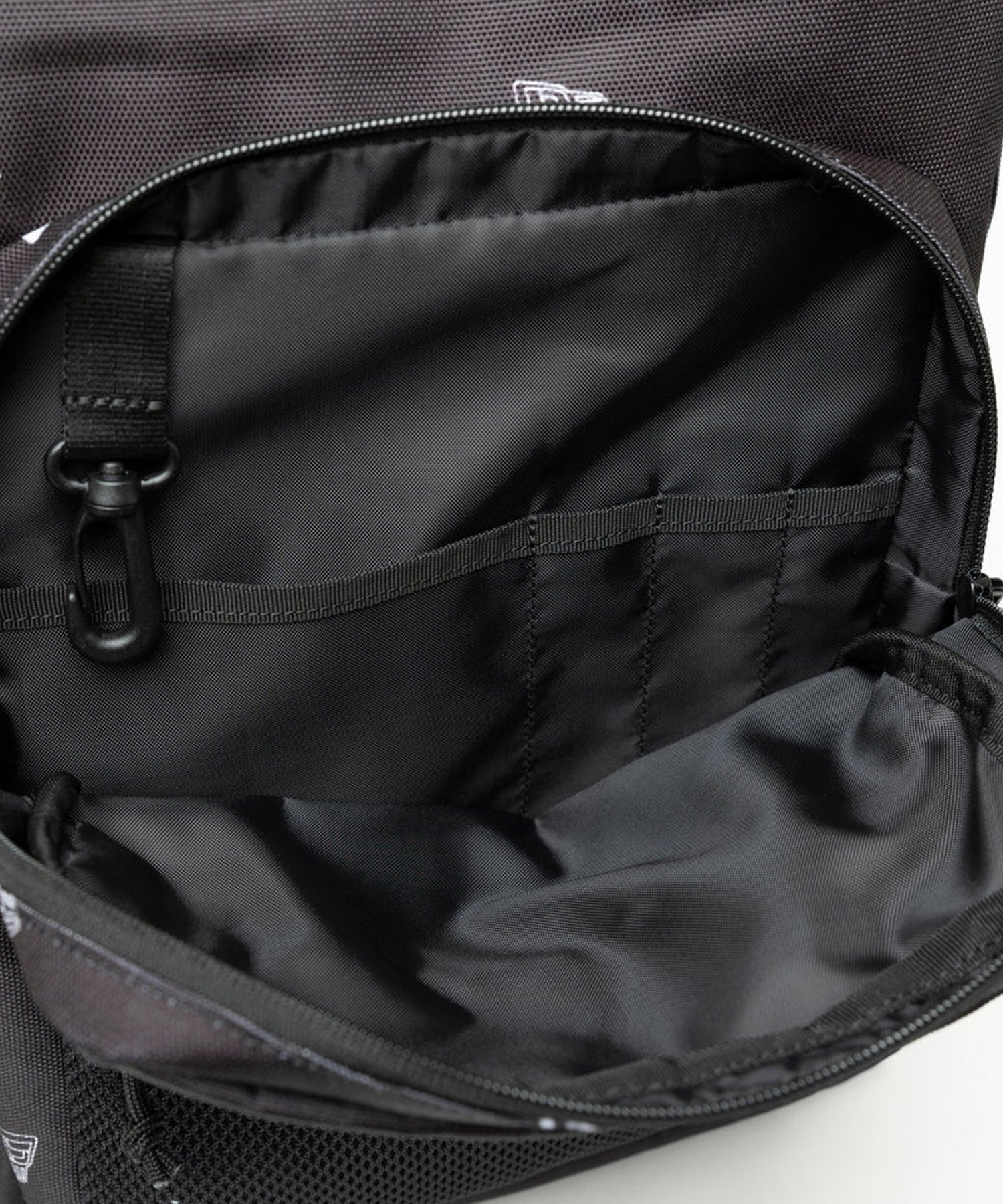 NEW ERA/ニューエラ CAMPAS PACK 35L フラッグ モノグラム
