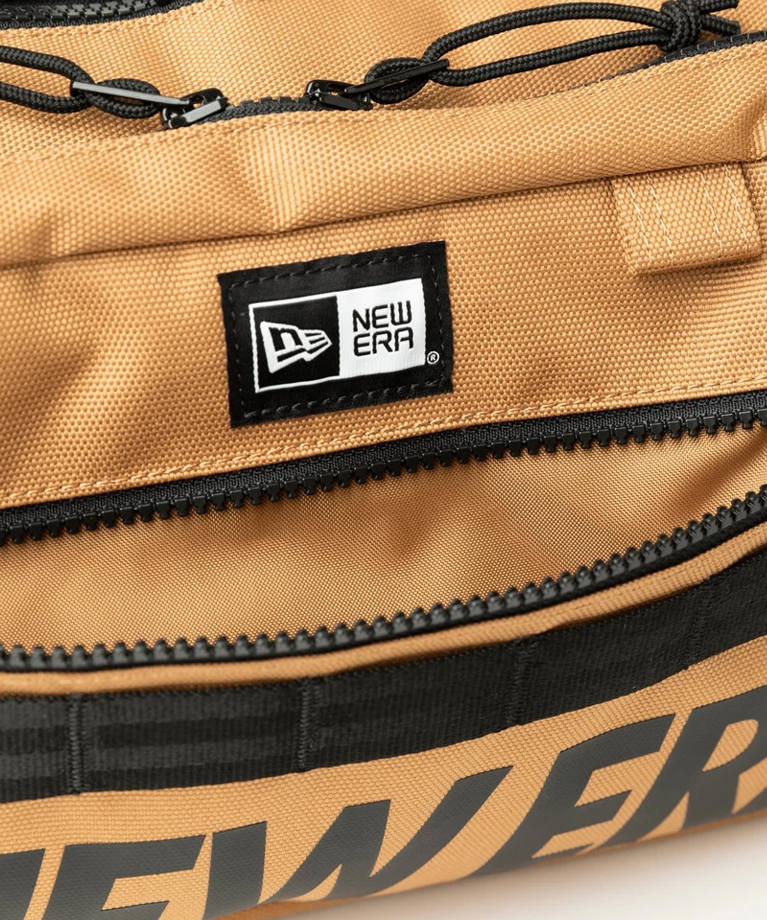 FCRB ウエストバッグ　Newera ニューエラ(NEW ERA) ウエストバッグ 7L ボックスロゴ 13772342