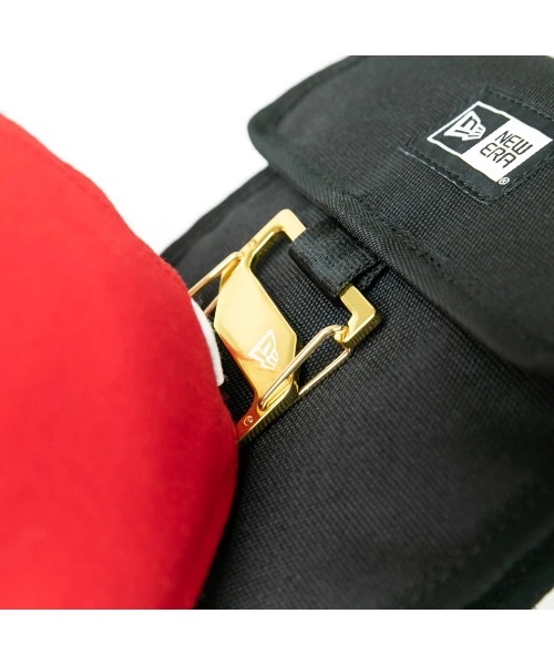 NEW ERA/ニューエラ スクエア ネックポーチ 0.5L ボックスロゴ NEW ERA/ニューエラ スクエア ネックポーチ 0.5L ボックスロゴ