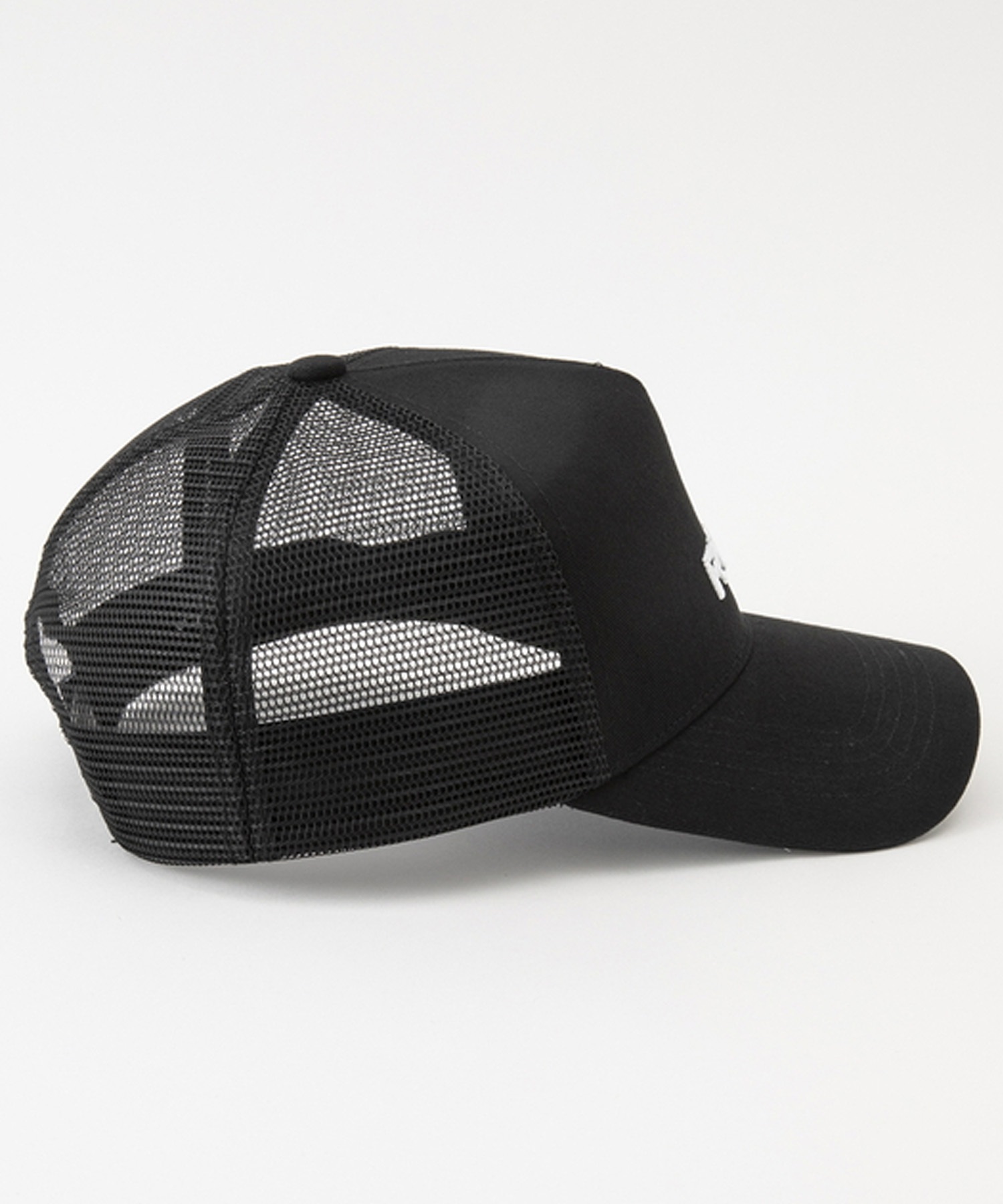 RVCA/ルーカ RECESSION TRUCKER キャップ 帽子 フリーサイズ