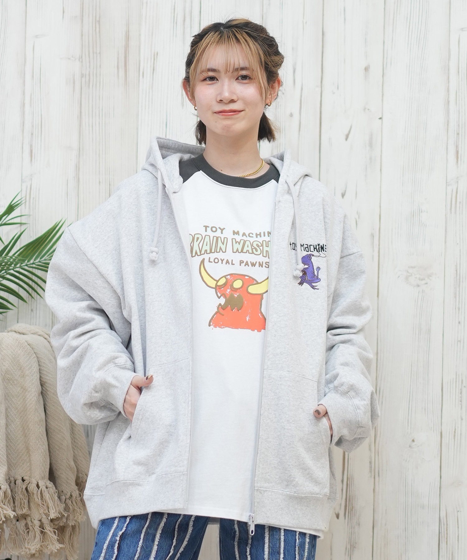 TOY MACHINE トイマシーン パーカー ジップアップ レディース ビッグシルエット バックプリント MTMPFSW13 ムラサキスポーツ限定 TOY MACHINE トイマシーン パーカー ジップアップ レディース