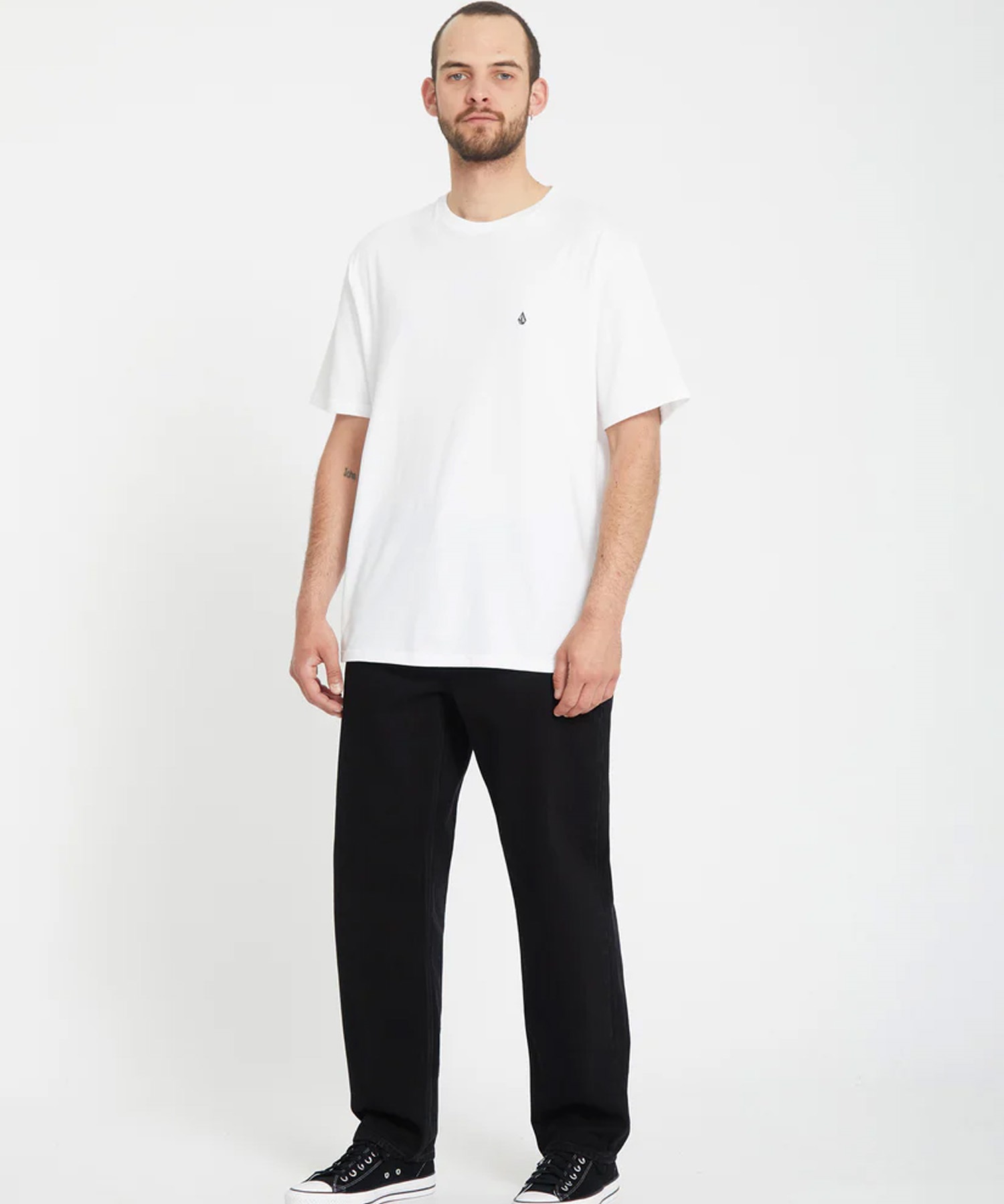 VOLCOM ボルコム ロングパンツ メンズ デニム ジーンズ テーパードフィット Modown Tapered Denim A1932102(ASH-28inch)