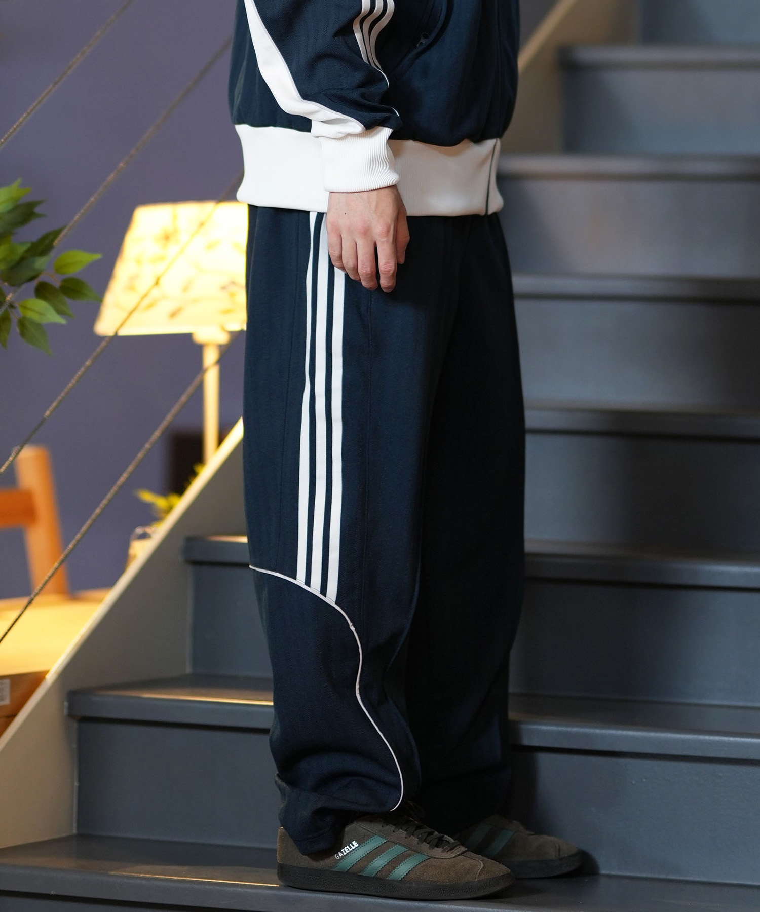 希少　adidas ジャージ パンツ トラックパンツ エンジ 90 S 希少 adidas ジャージ パンツ トラックパンツ エンジ 90 S