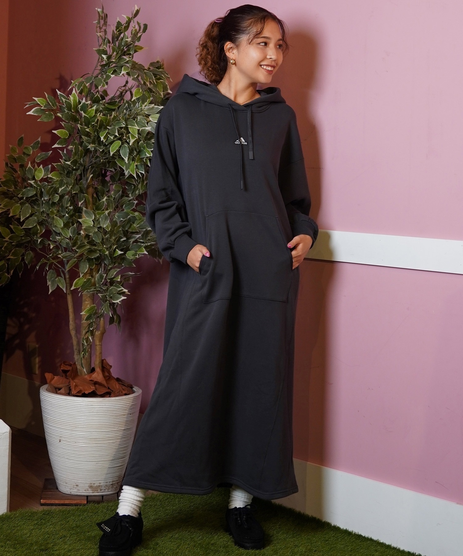 adidas Originals半袖ワンピース ピンク KB6410 Mサイズ