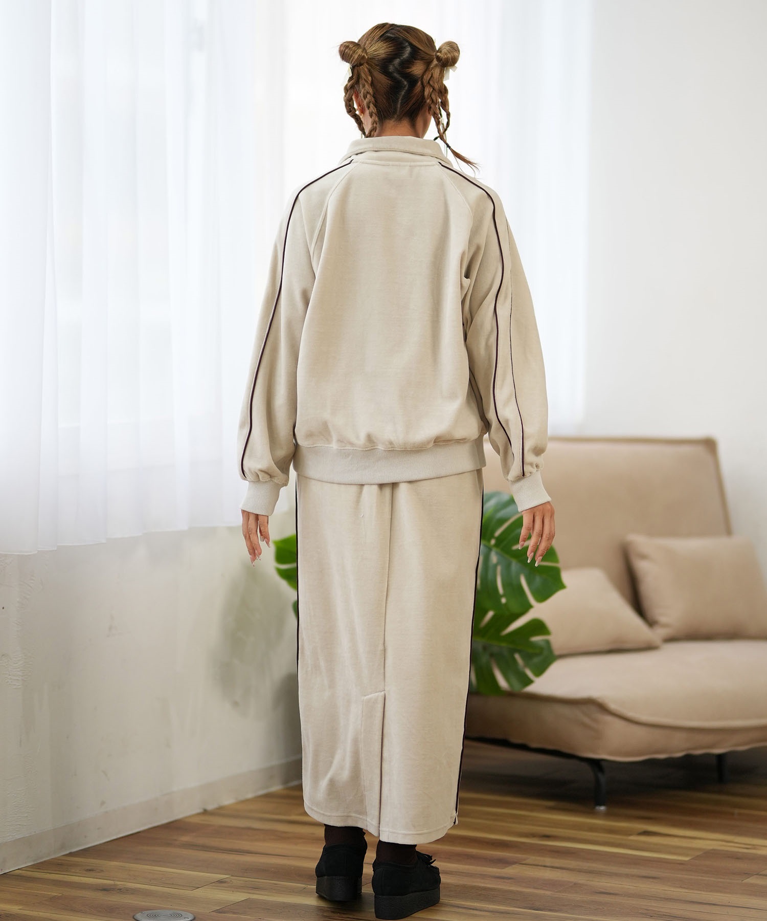 muveil × converse 】 ハート ベージュ プリーツ スカート