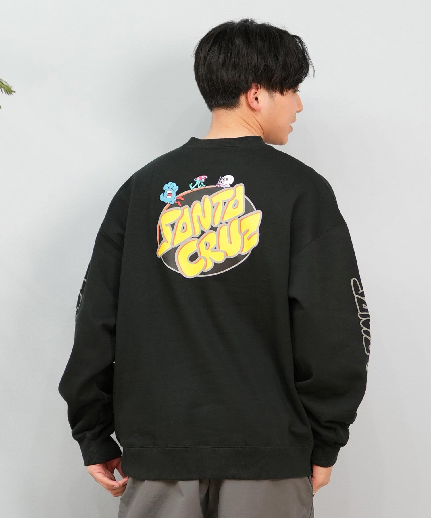 SANTA CRUZ スウェットトレーナー 白黒  SURF SKATE SANTA CRUZ（サンタクルーズ） トレーナー スウェット メンズ