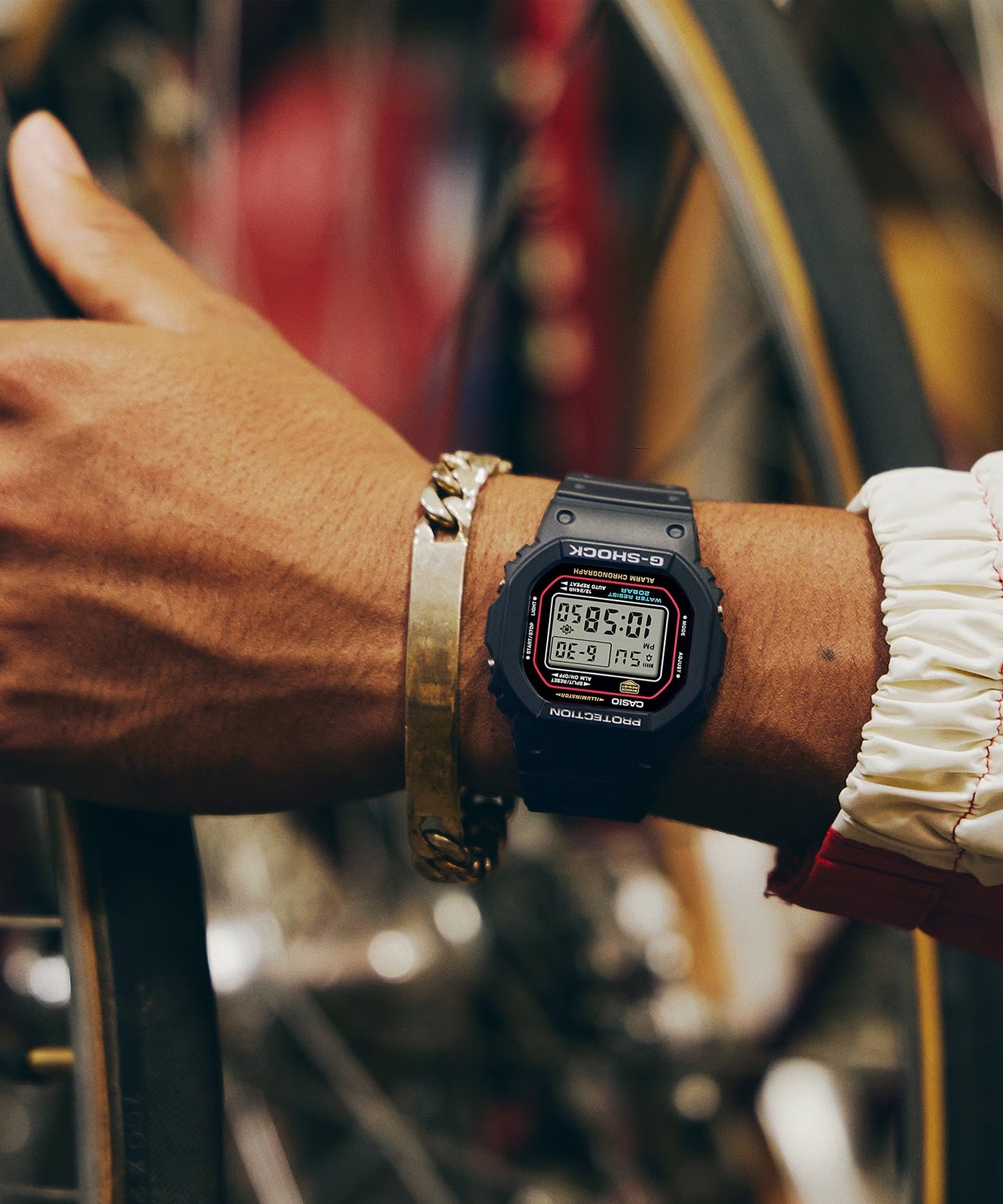 G-SHOCK ジーショック 腕時計 DW-5600RL-1JF 時計|ムラサキ G-SHOCK ジーショック 腕時計 DW-5600RL-1JF 時計|ムラサキ