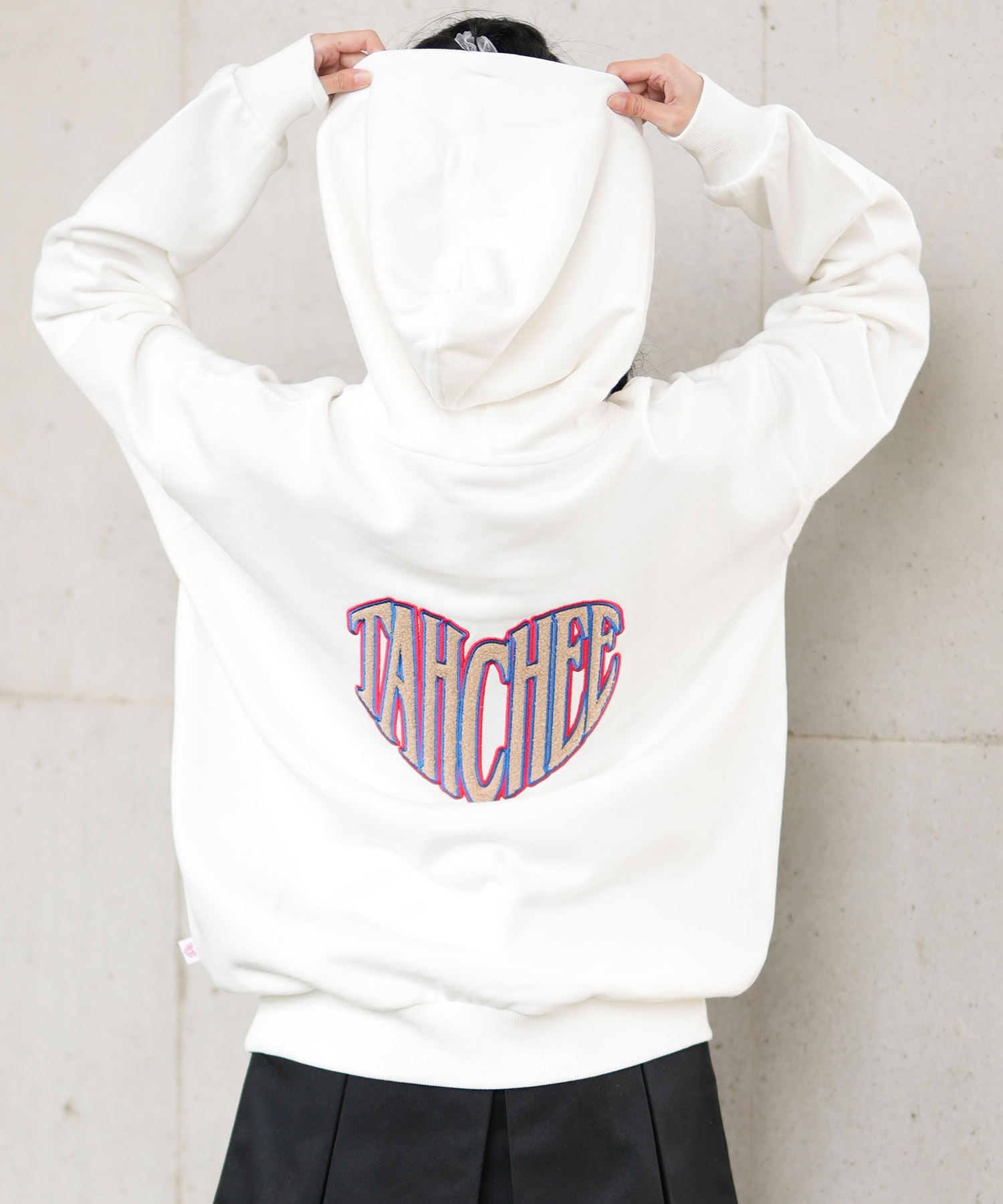 TAHCHEE ターチー パーカー レディース プルオーバー スウェット