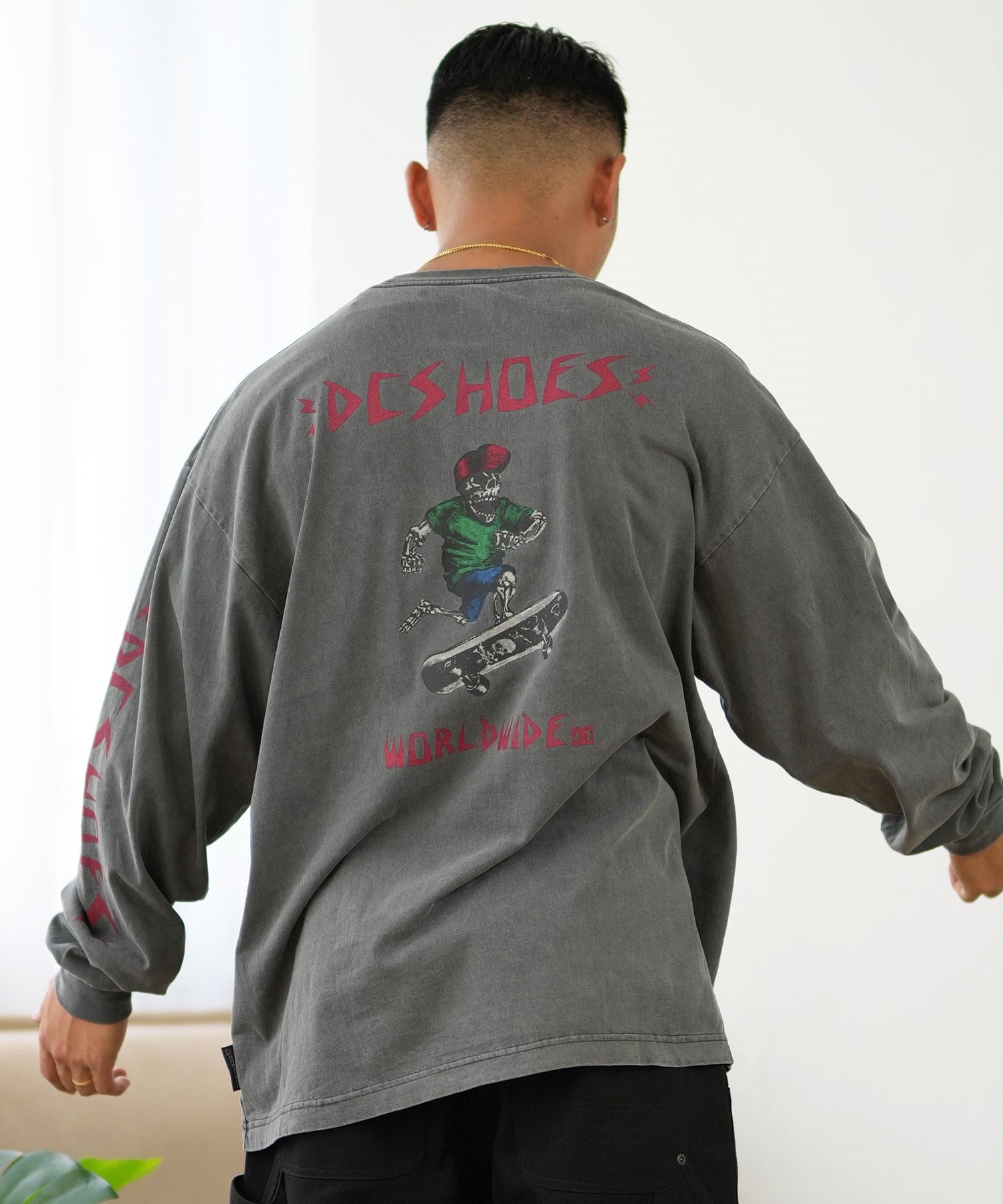 新品】Adoエーディーオーを見せつけろ！ロックなロンT(大、XL相当)