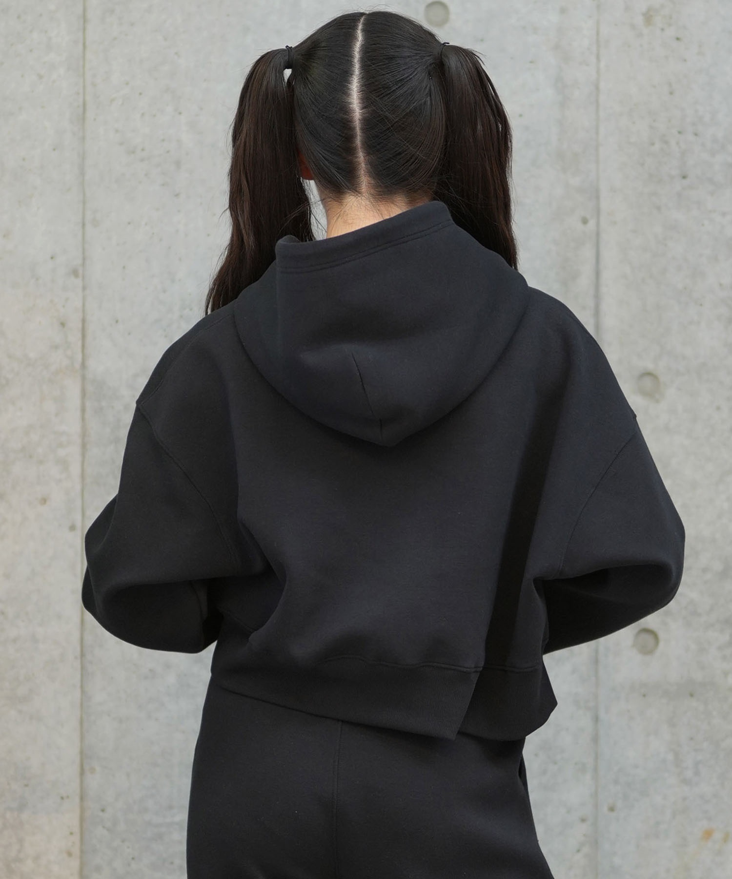 NEW ERA ニューエラ パーカー レディース ショート丈 ビッグシルエット