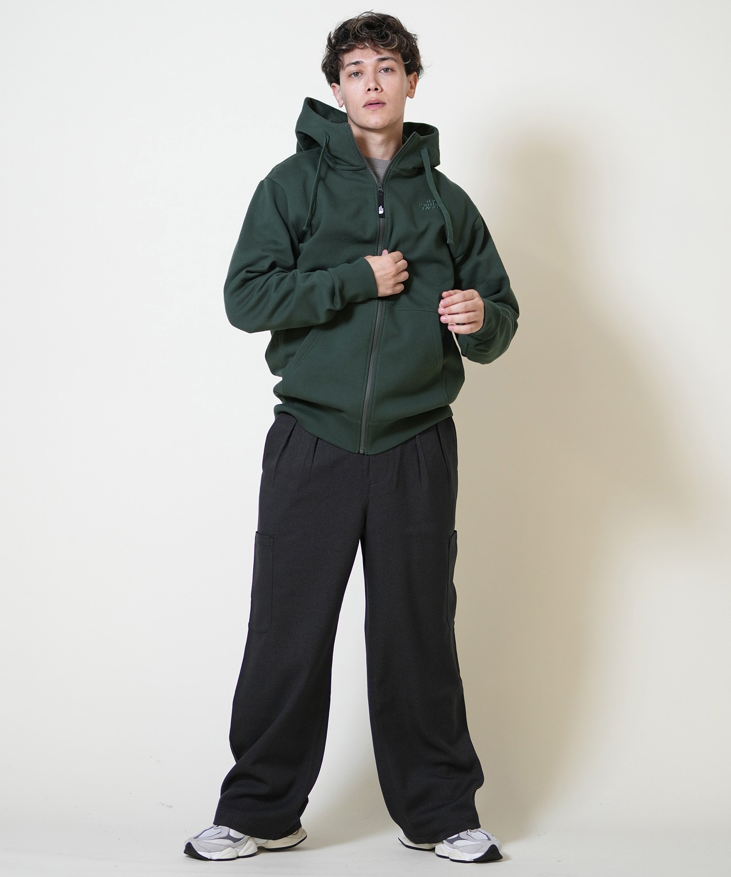 THE NORTH FACE ザ・ノース・フェイス ジップアップ パーカー スウェット メンズ シンプル ロゴ REARVIEW FULL ZIP HOODIE NT1244(WW-XS)