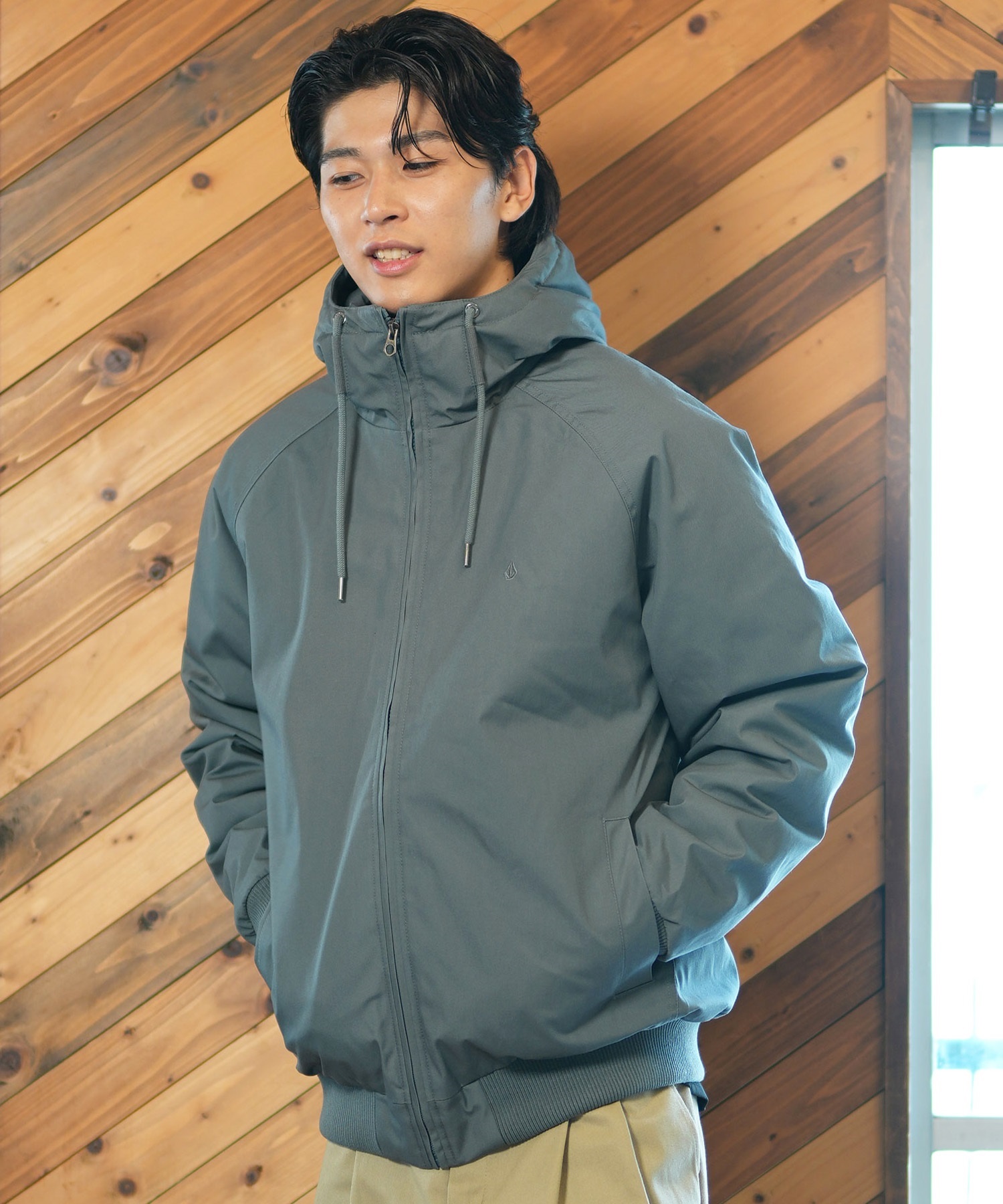 VOLCOM ボルコム アウター 中綿 メンズ フード付きジャケット ジップアップ 撥水 防汚 Hernan 10K Jacket A1732408  アウター/ジャケット｜ムラサキスポーツオンラインストア 通販