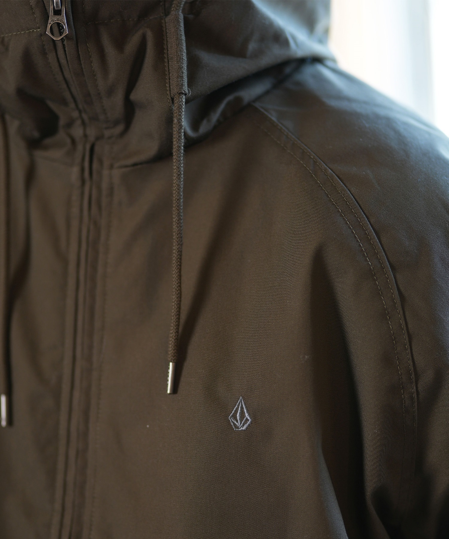 VOLCOM ボルコム アウター 中綿 メンズ フード付きジャケット