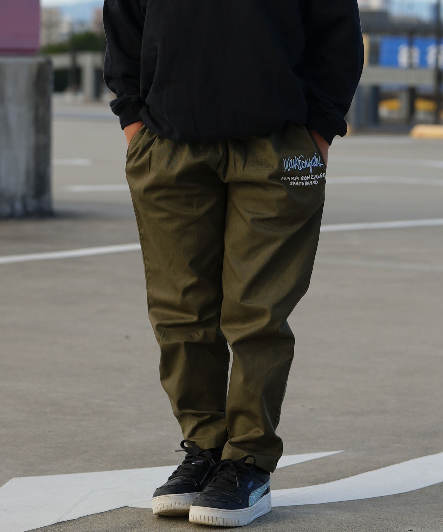 What it isNt ART BY MARKGONZALES ワット イット イズント