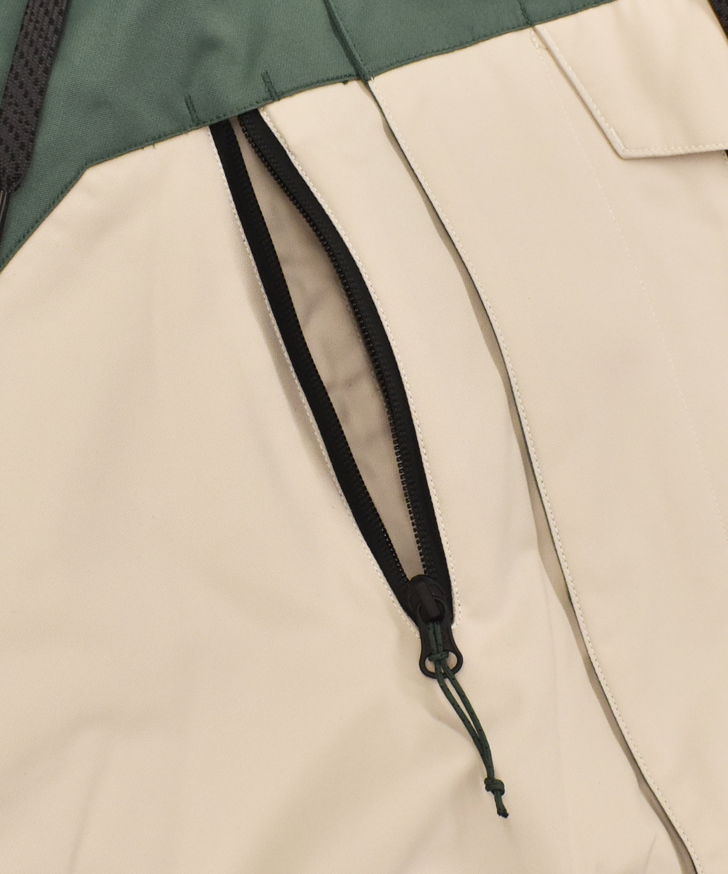 686 シックスエイトシックス GEO INSULATED JACKET ユニセックス