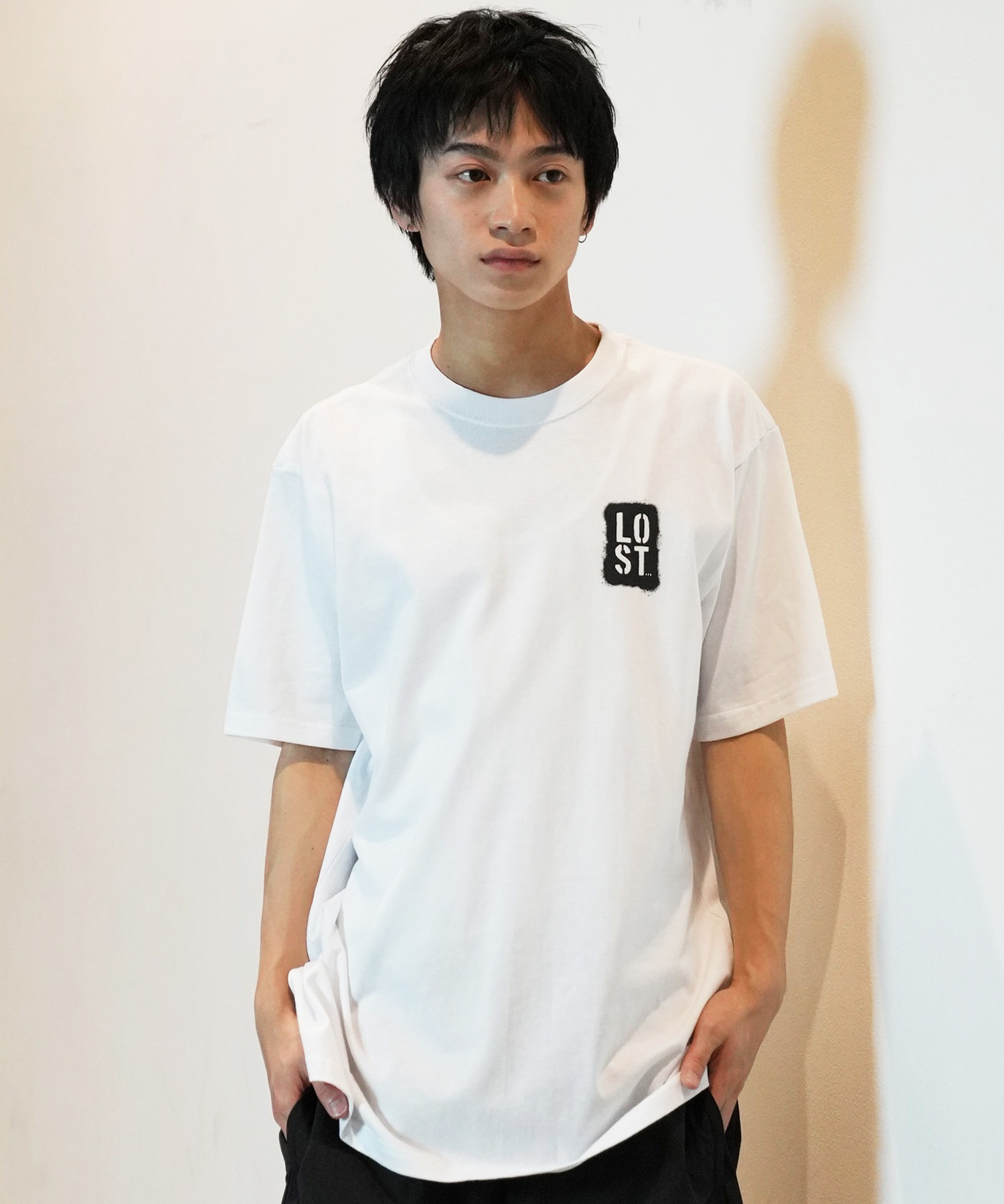 LOST ロスト 半袖 Tシャツ メンズ フロントプリント バック