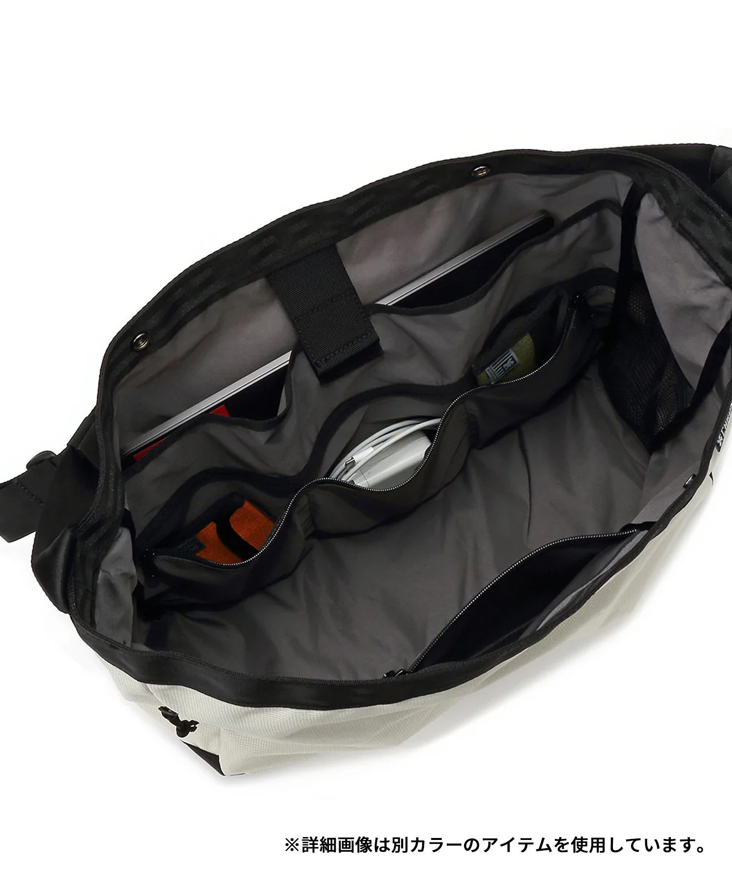 CHROME クローム バッグ ショルダーバッグ 耐水 26L NEWSPAPER MESSENGER ニュースペーパー メッセンジャー JP197FRSU 4