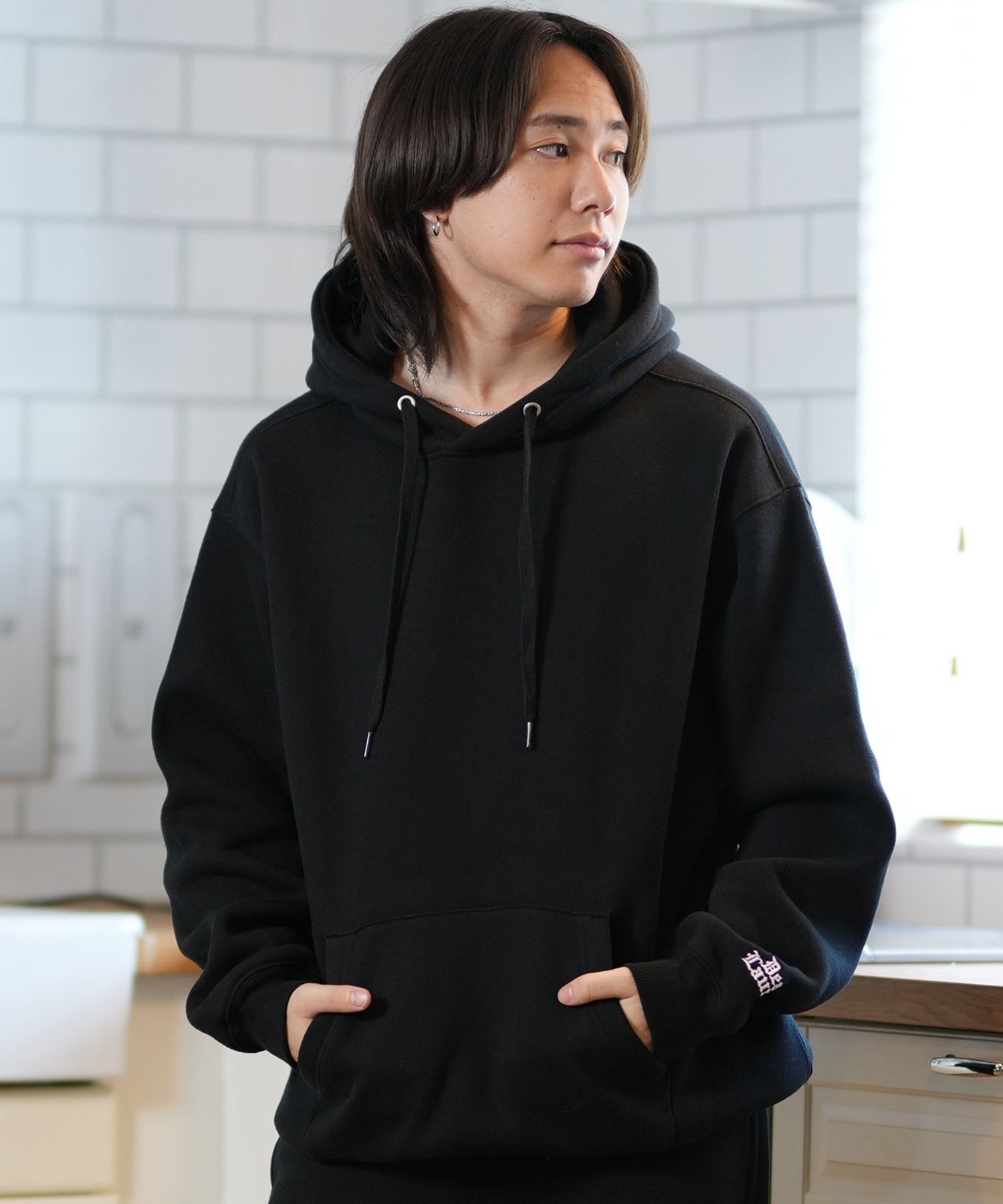 ローズティアラ バックジップ プルオーバー パーカー 黒 長袖 フーディ 42 DEAR LAUREL ディアローレル パーカー プルオーバー メンズ