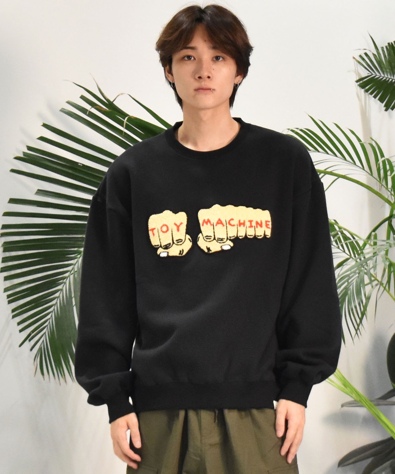 TOY MACHINE トイマシーン メンズ トレーナー FIST CHENILLE EMB SWEAT
