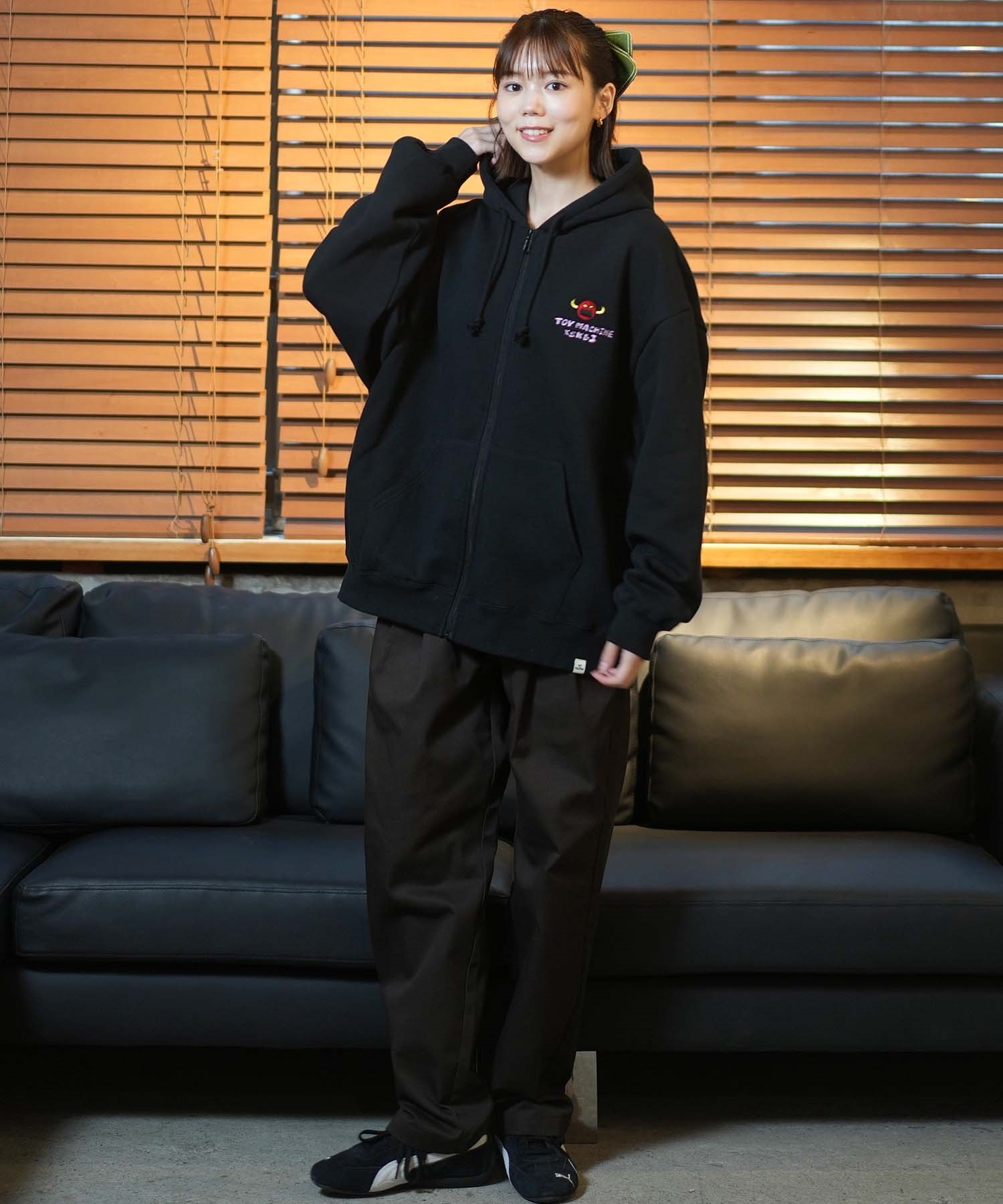 TOY MACHINE トイマシーン パーカー レディース ジップアップ バック