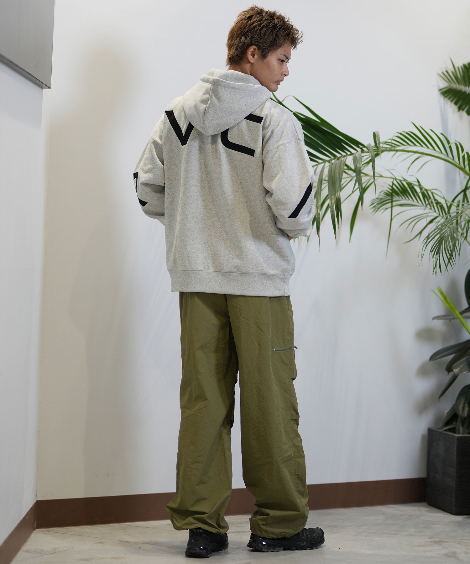 RVCA ルーカ パーカー ジップアップ メンズ ビッグロゴ バックプリント ルーズシルエット BE042-044(HGR-S)
