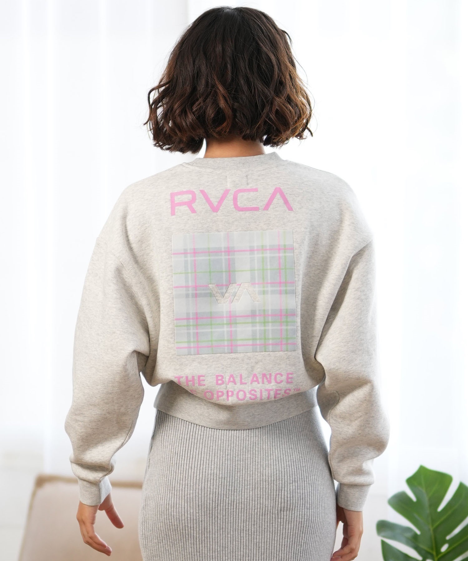 RVCA ルーカ トレーナー レディース クロップド丈 バック