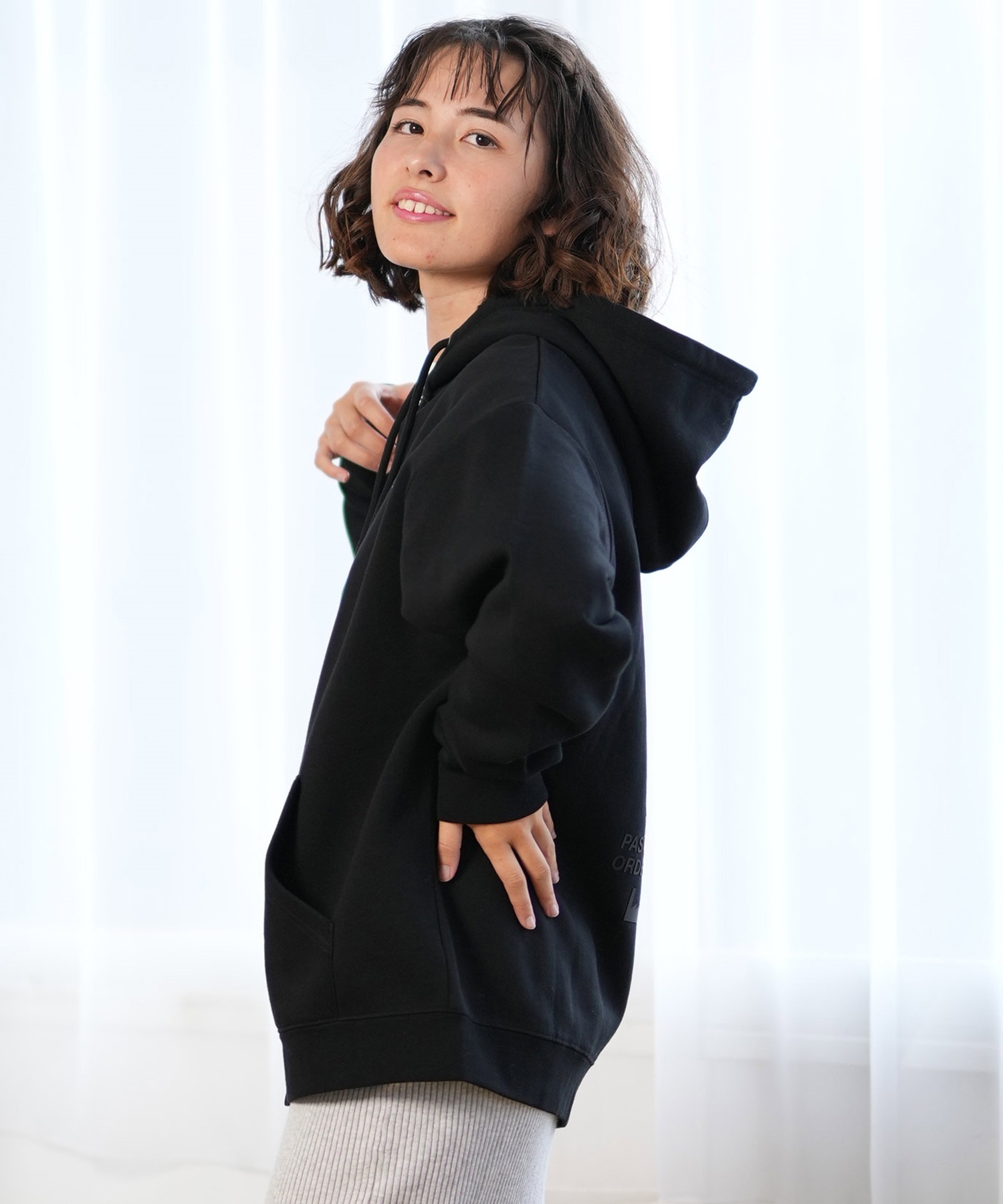 RVCA ルーカ パーカー ジップアップ レディース スウェット フーディー バックプリント 裏起毛 BE044-P03 ムラサキスポーツ限定 RVCA ルーカ パーカー ジップアップ レディース スウェット