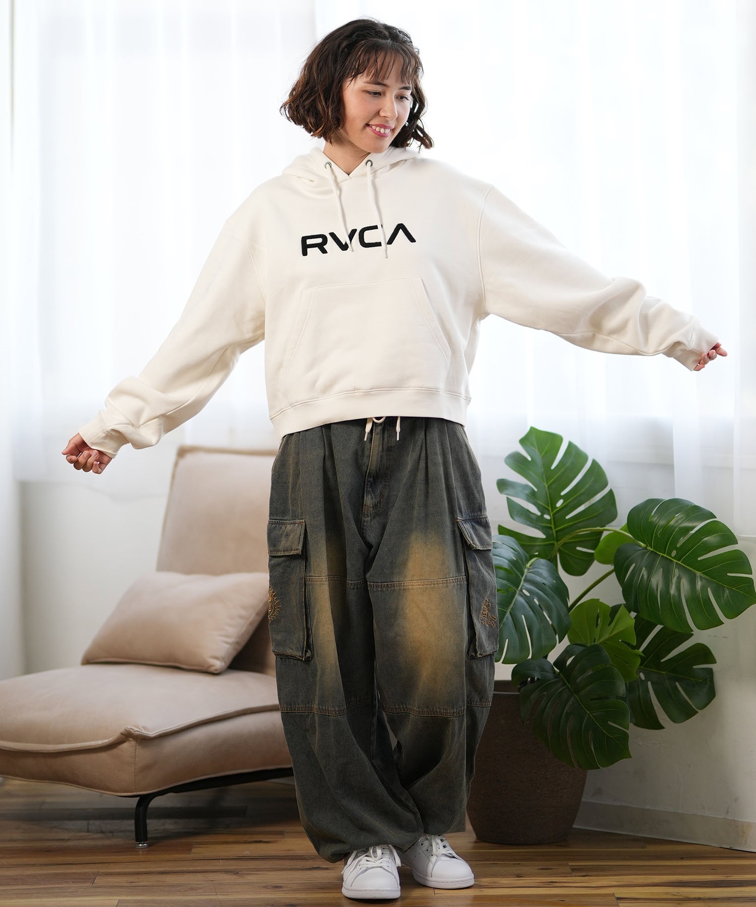 RVCA ルーカ パーカー レディース ロゴ プルオーバー セットアップ対応 BE044-017 RVCA ルーカ パーカー レディース ロゴ プルオーバー